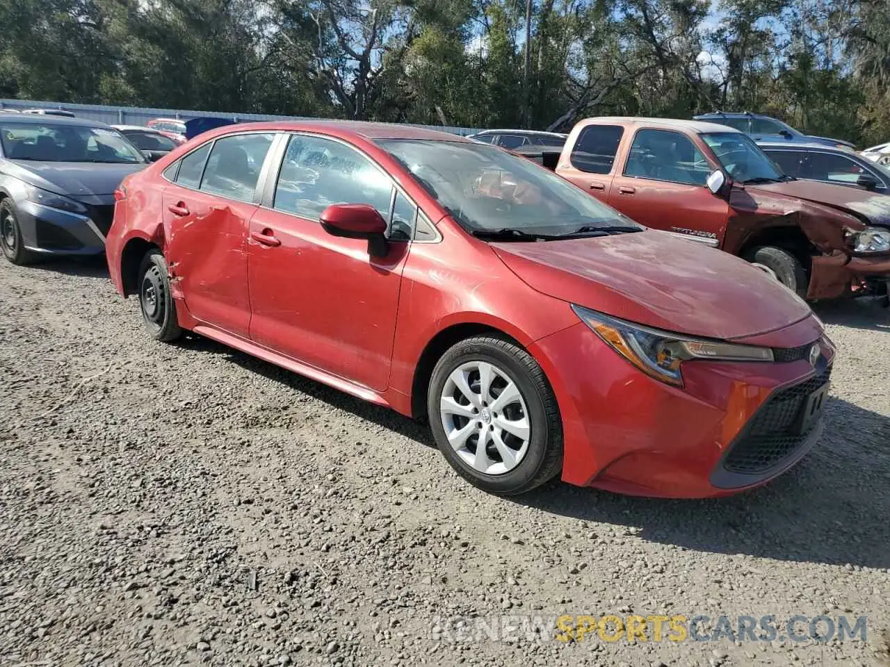 4 Photograph of a damaged car 5YFEPMAE2MP214762 TOYOTA COROLLA 2021