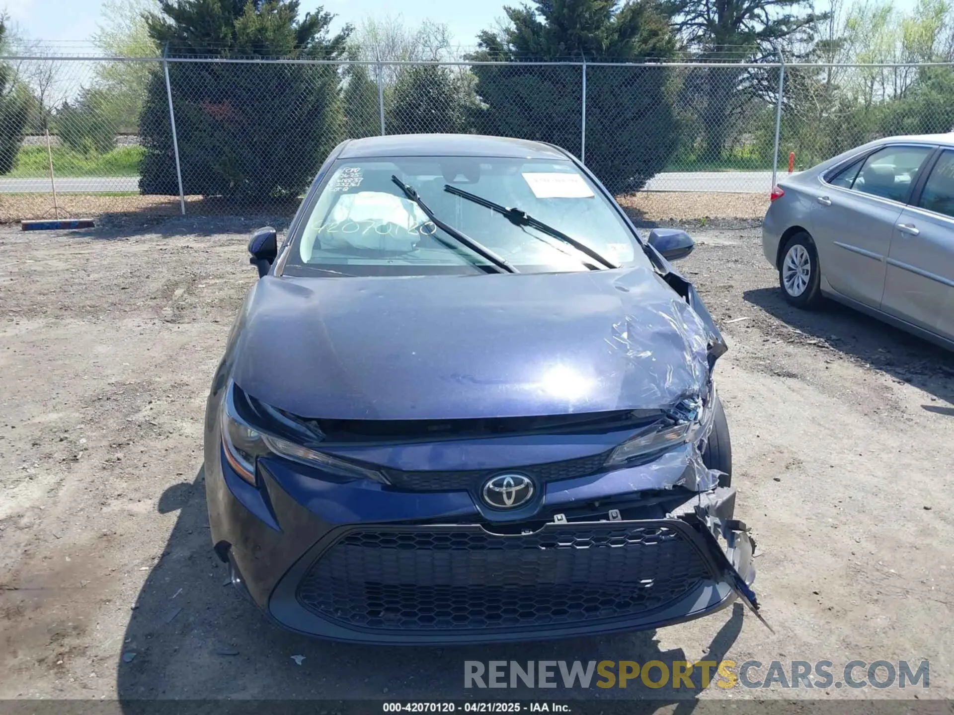 12 Photograph of a damaged car 5YFEPMAE2MP232761 TOYOTA COROLLA 2021