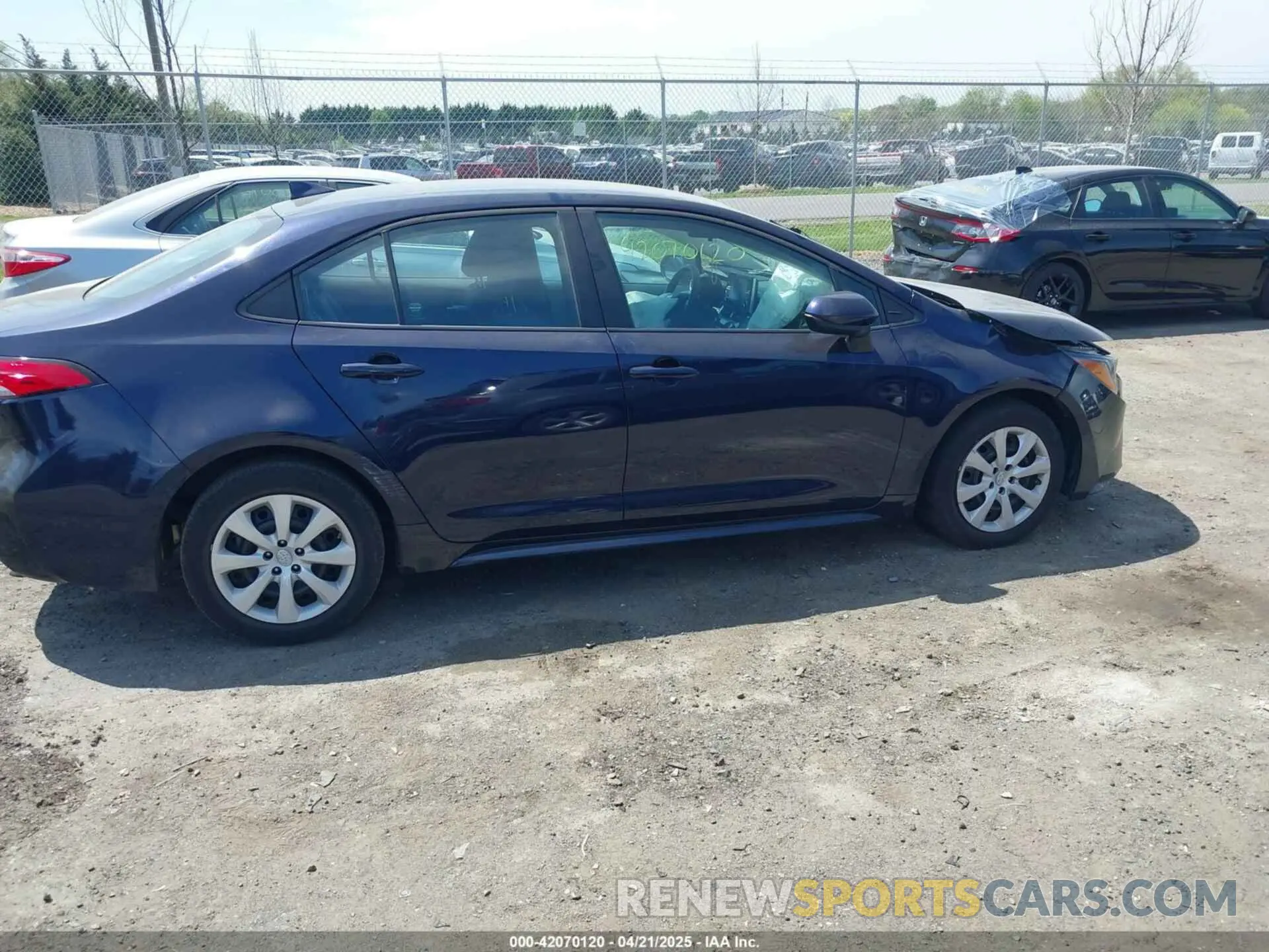 13 Photograph of a damaged car 5YFEPMAE2MP232761 TOYOTA COROLLA 2021