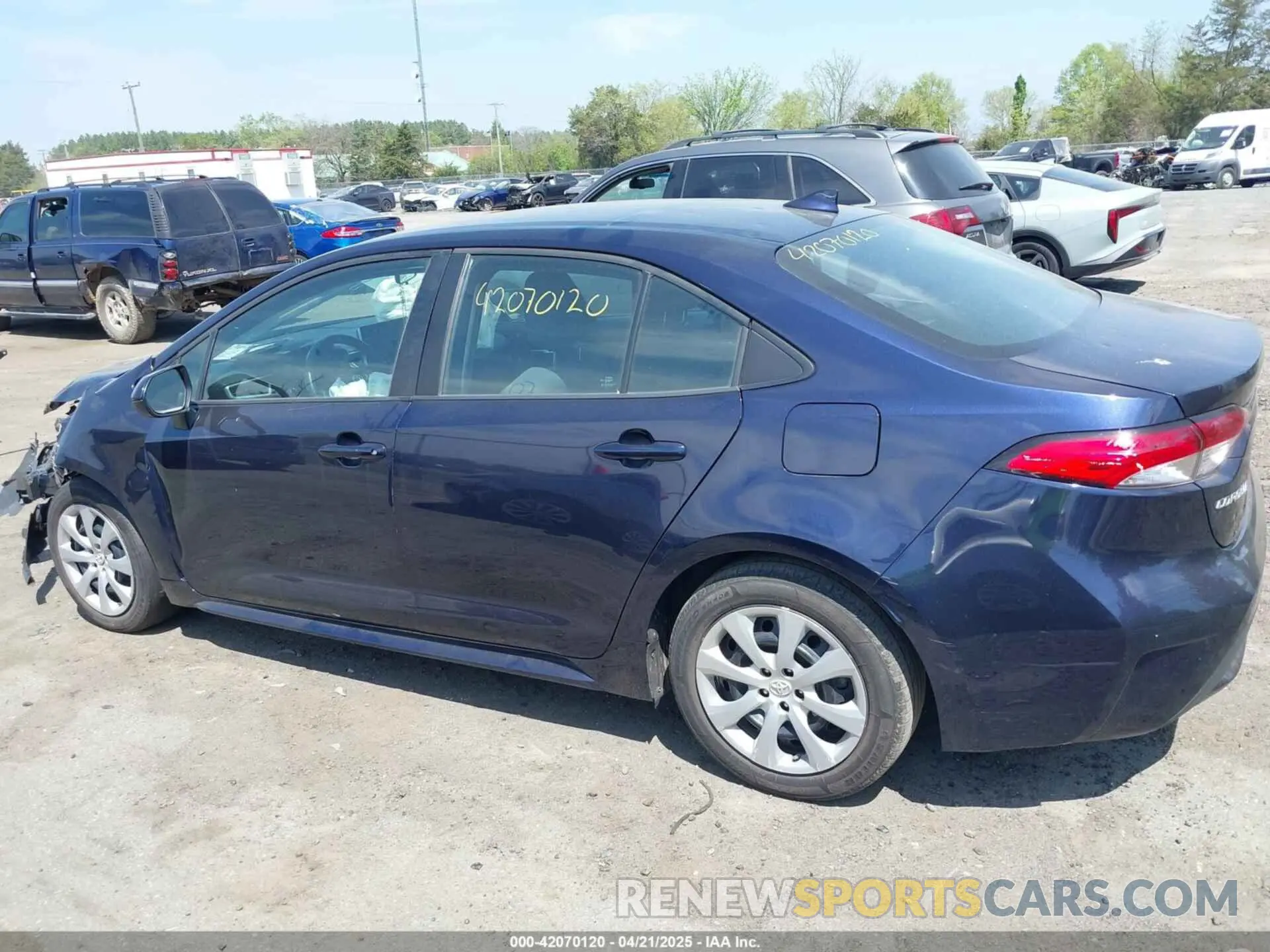 14 Photograph of a damaged car 5YFEPMAE2MP232761 TOYOTA COROLLA 2021