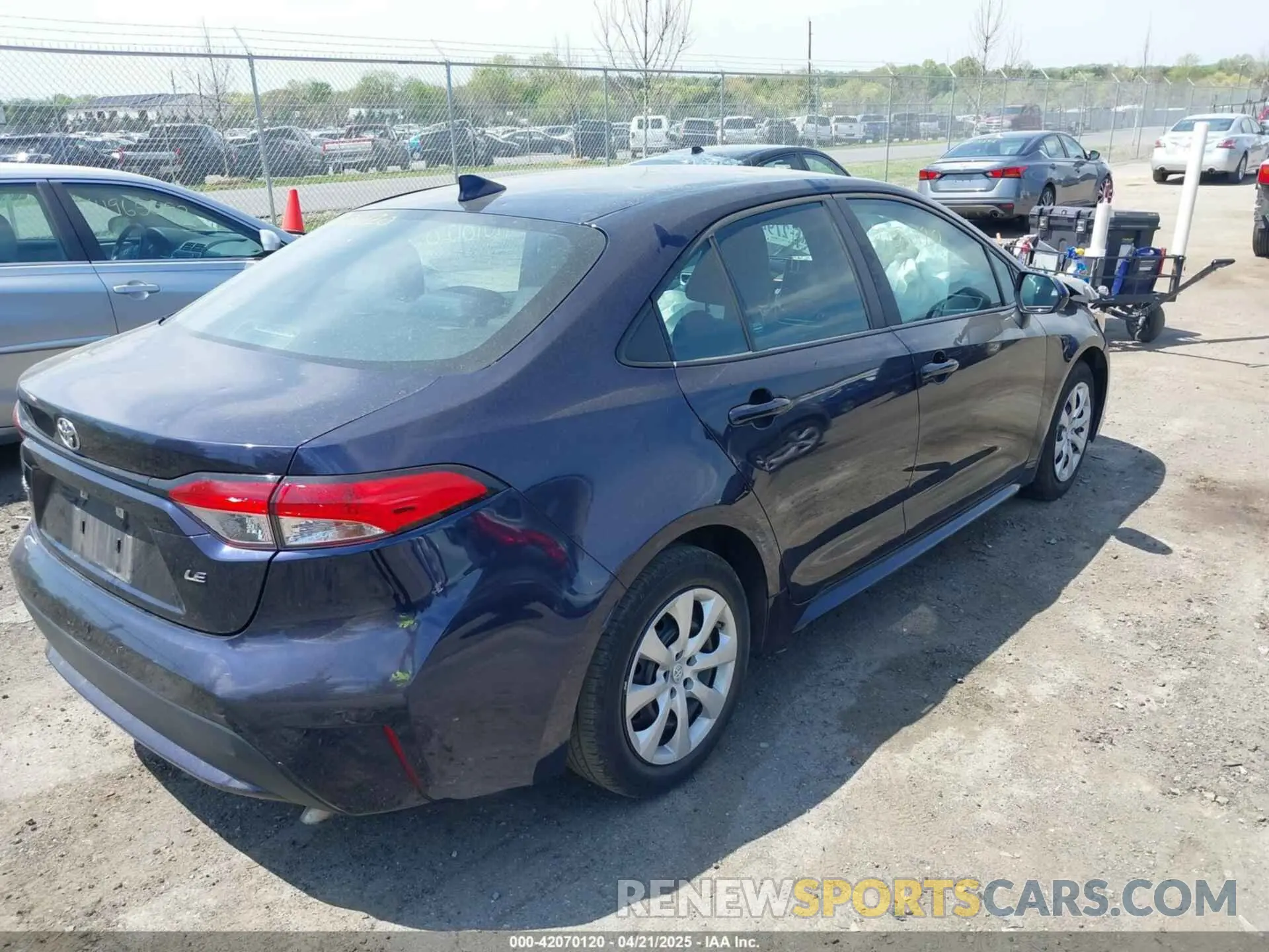 4 Photograph of a damaged car 5YFEPMAE2MP232761 TOYOTA COROLLA 2021