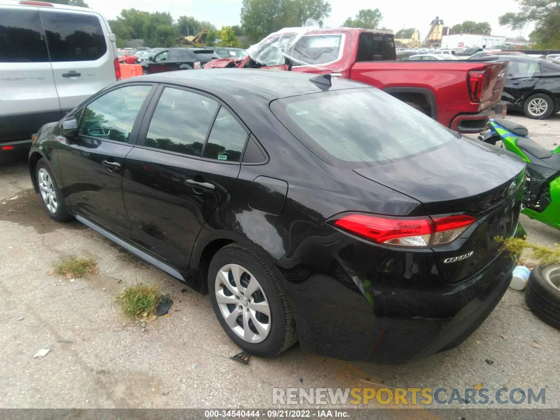 3 Photograph of a damaged car 5YFEPMAE2MP234235 TOYOTA COROLLA 2021