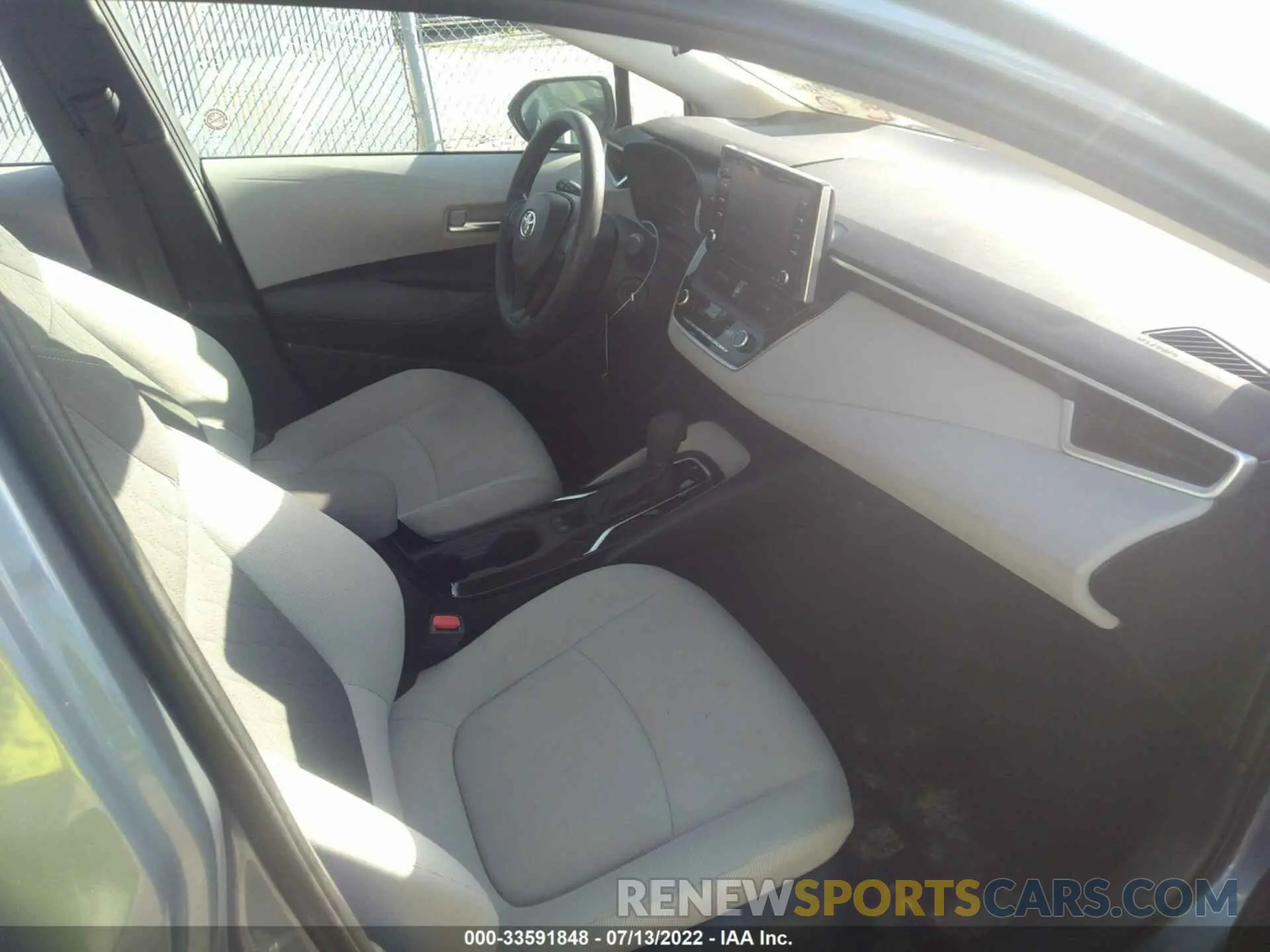 5 Photograph of a damaged car 5YFEPMAE2MP240777 TOYOTA COROLLA 2021