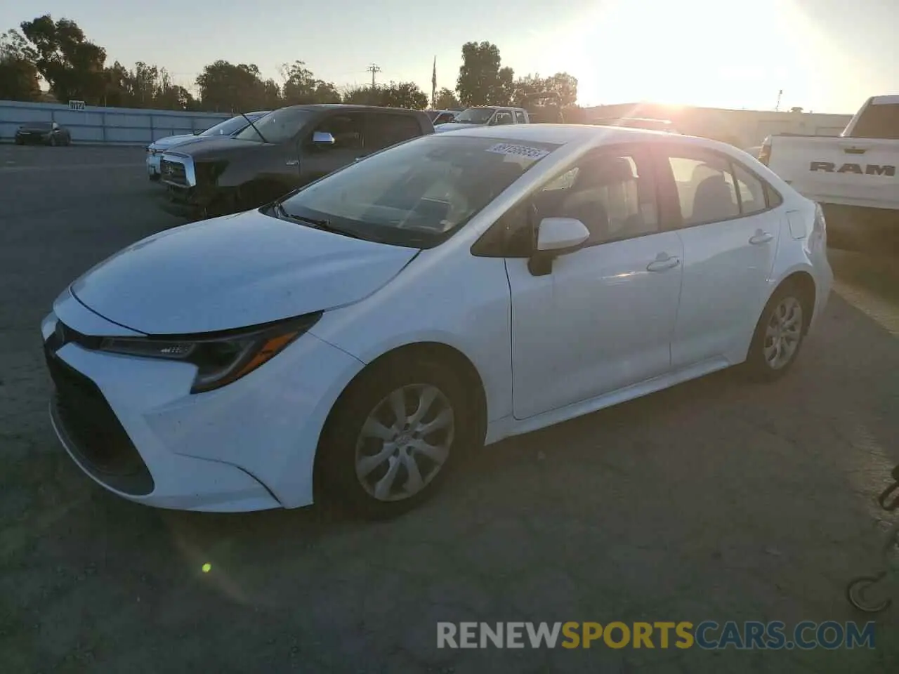 1 Photograph of a damaged car 5YFEPMAE3MP187202 TOYOTA COROLLA 2021
