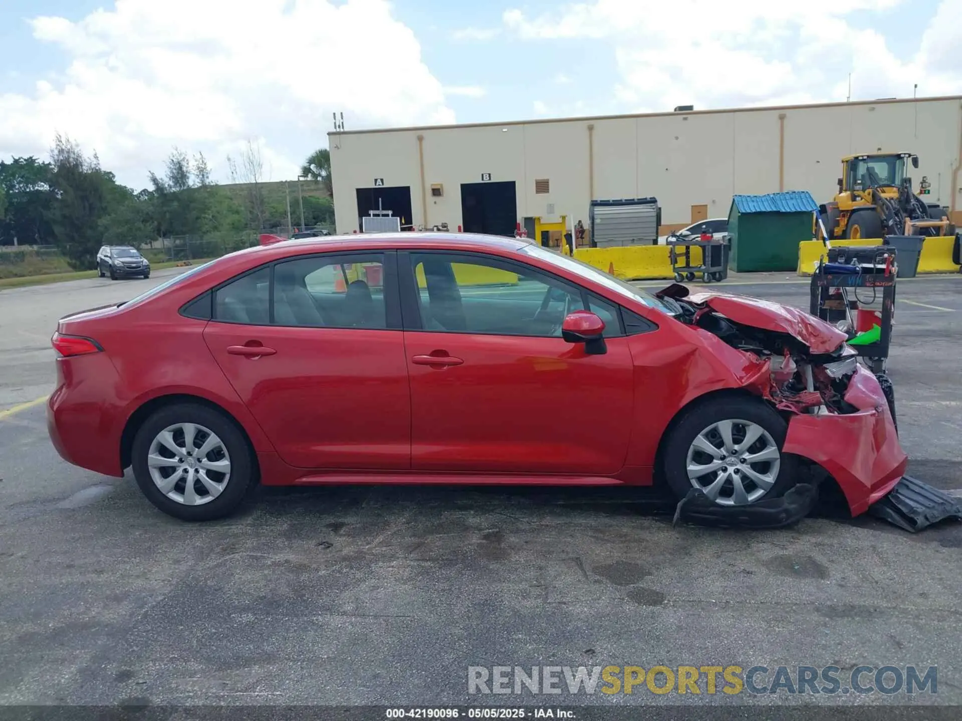 13 Photograph of a damaged car 5YFEPMAE3MP187958 TOYOTA COROLLA 2021