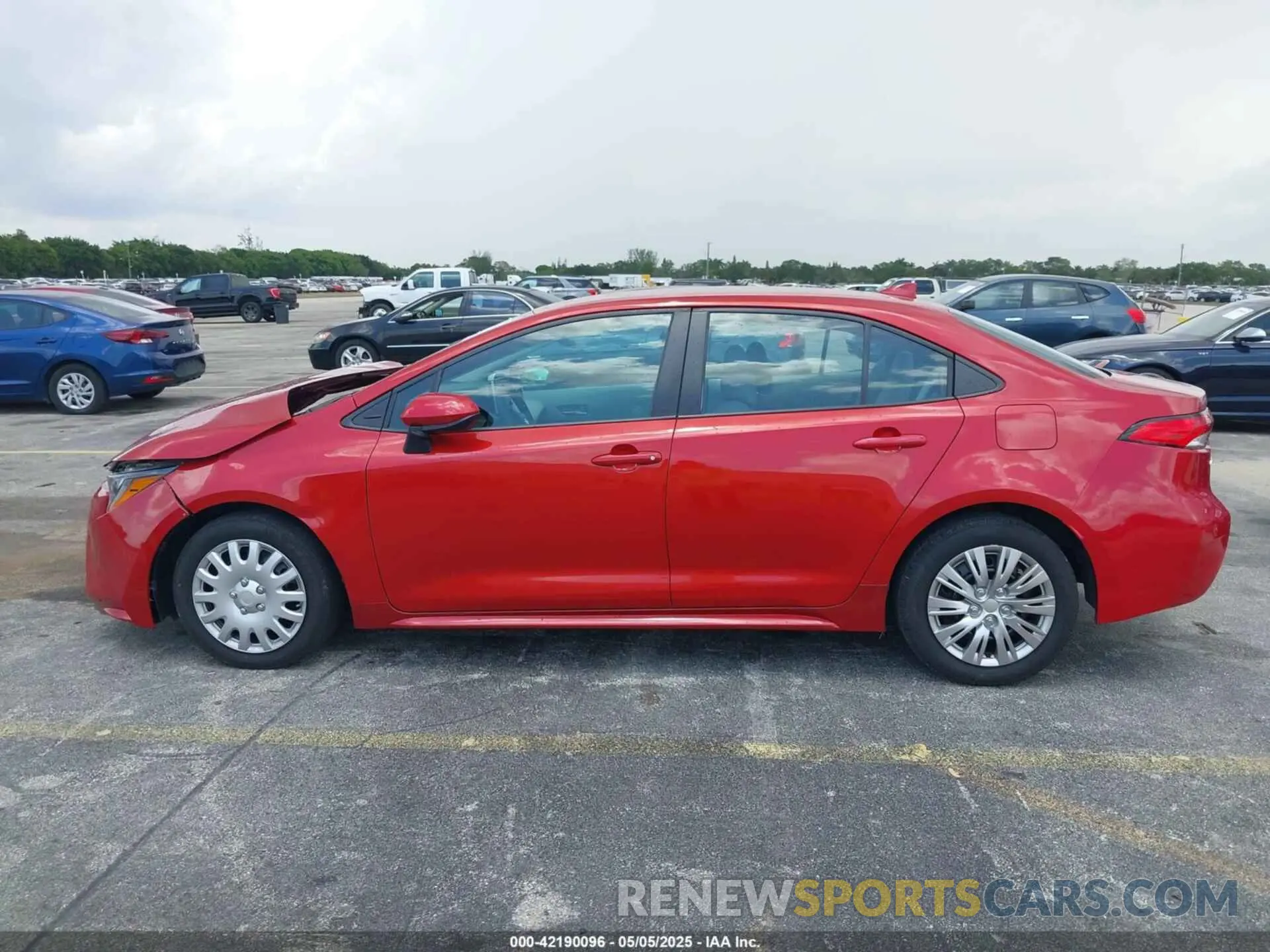 14 Photograph of a damaged car 5YFEPMAE3MP187958 TOYOTA COROLLA 2021