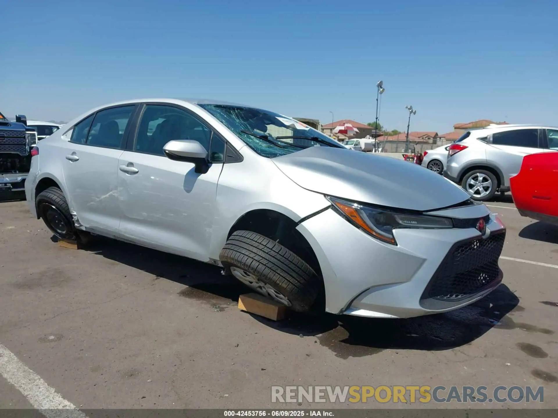 1 Фотография поврежденного автомобиля 5YFEPMAE3MP189970 TOYOTA COROLLA 2021