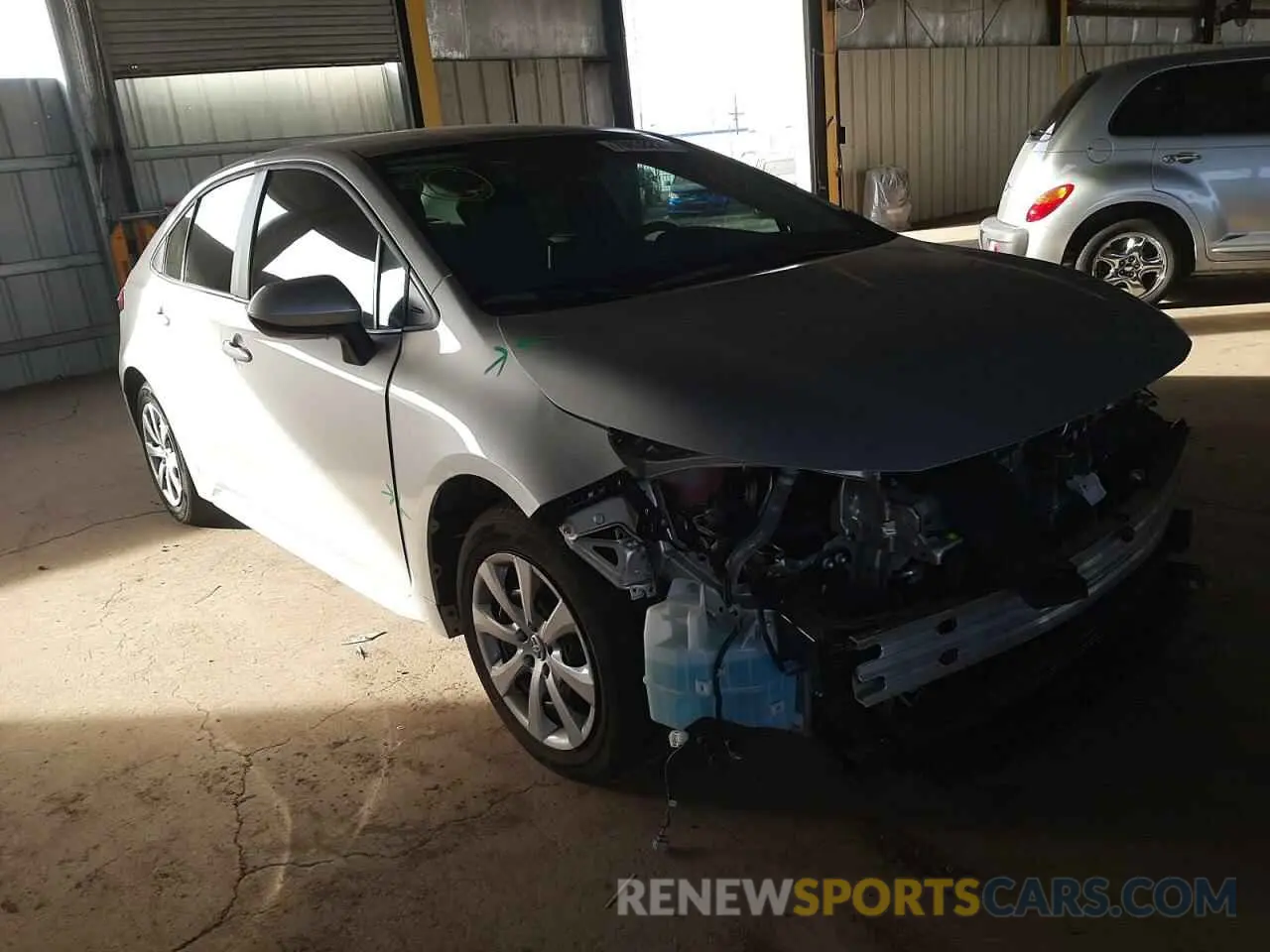 1 Photograph of a damaged car 5YFEPMAE3MP195817 TOYOTA COROLLA 2021