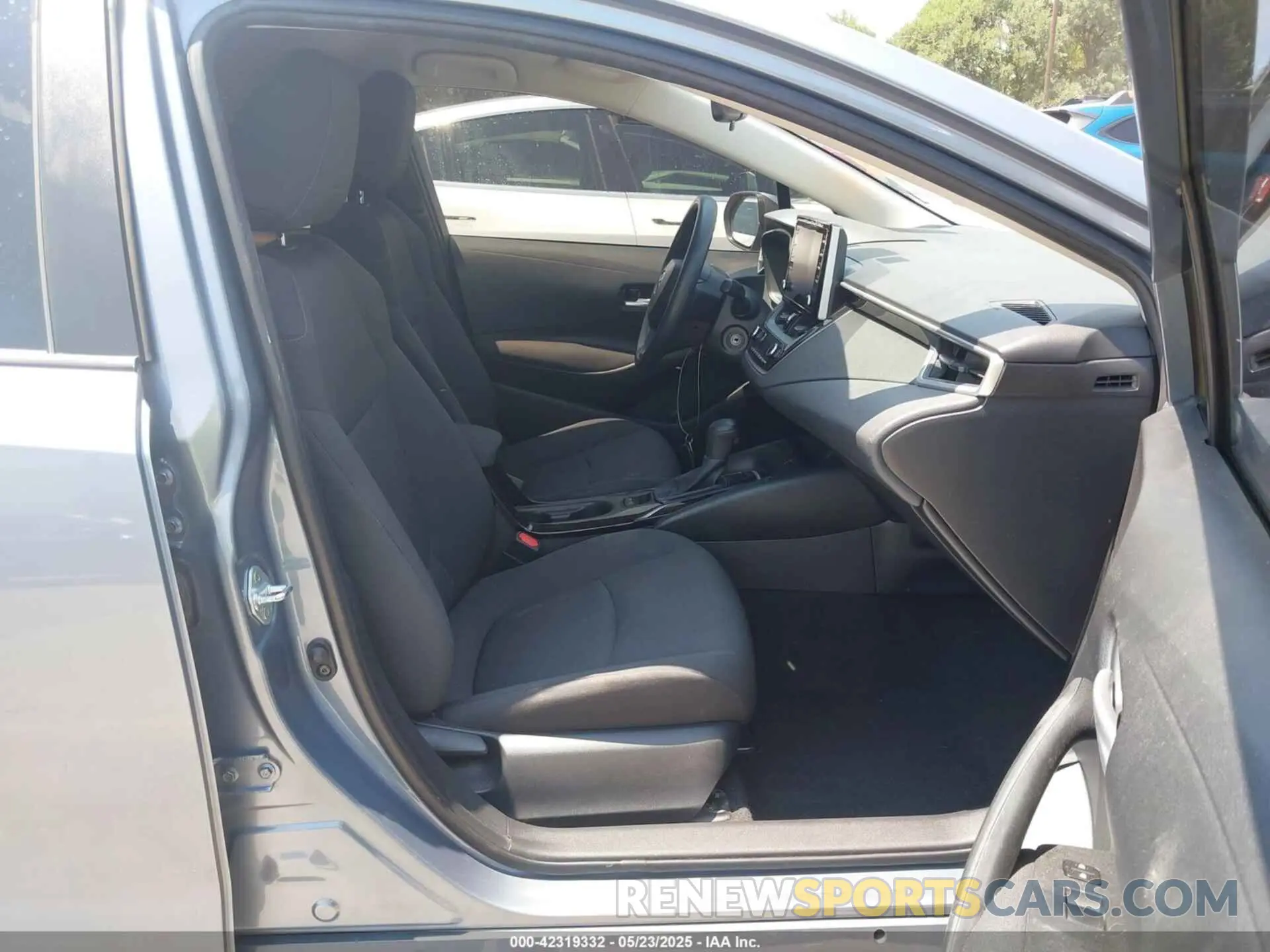 5 Photograph of a damaged car 5YFEPMAE3MP204984 TOYOTA COROLLA 2021