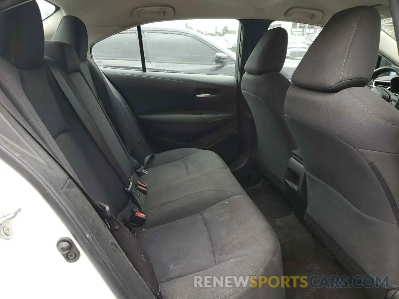 10 Photograph of a damaged car 5YFEPMAE3MP212325 TOYOTA COROLLA 2021