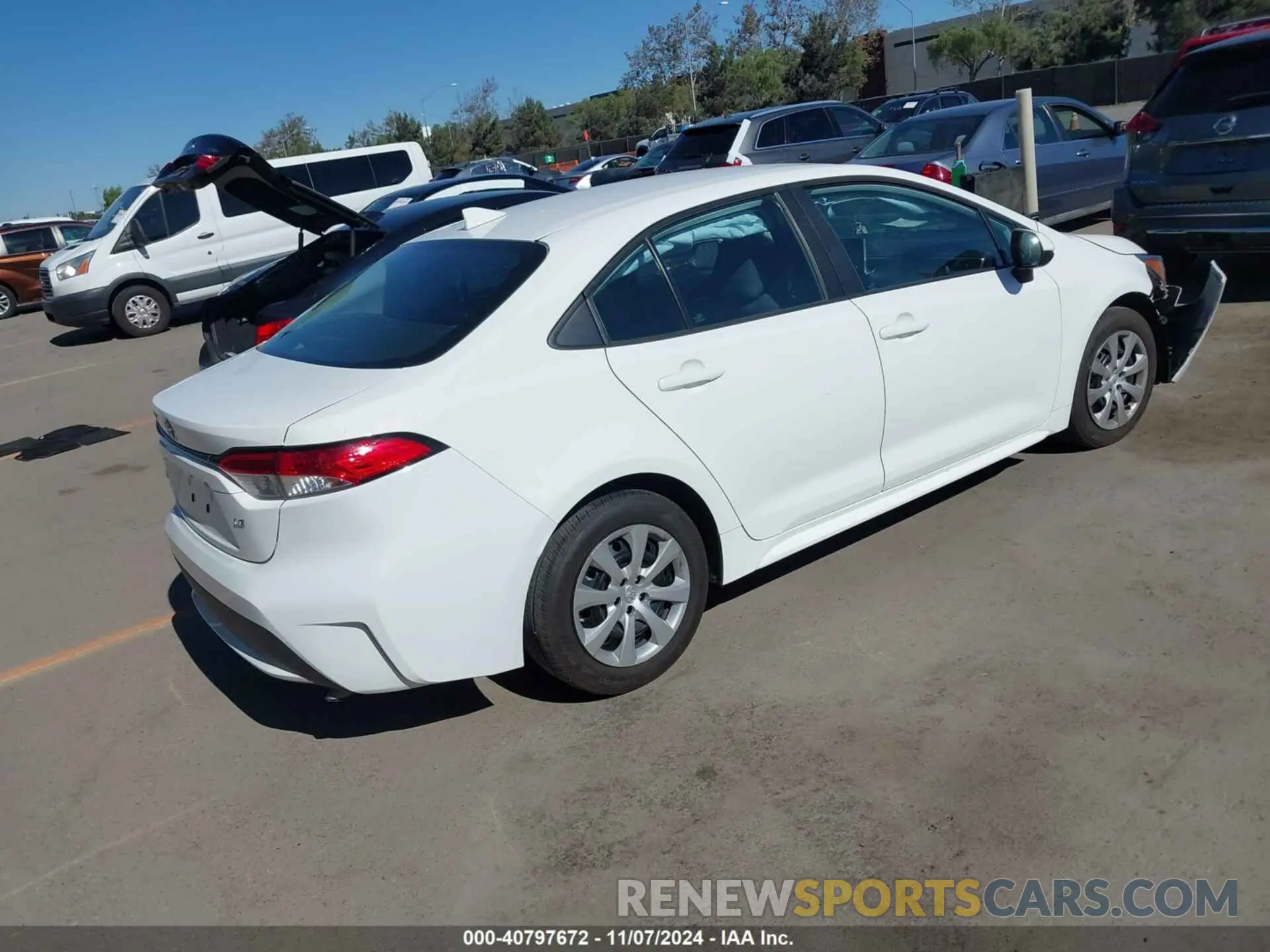 4 Photograph of a damaged car 5YFEPMAE3MP217976 TOYOTA COROLLA 2021