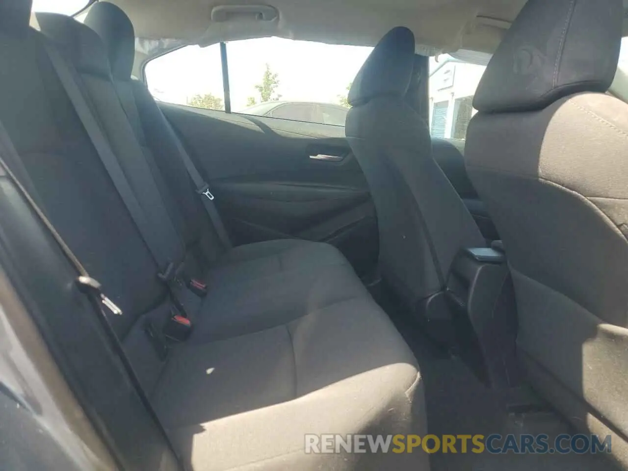 10 Photograph of a damaged car 5YFEPMAE3MP225351 TOYOTA COROLLA 2021