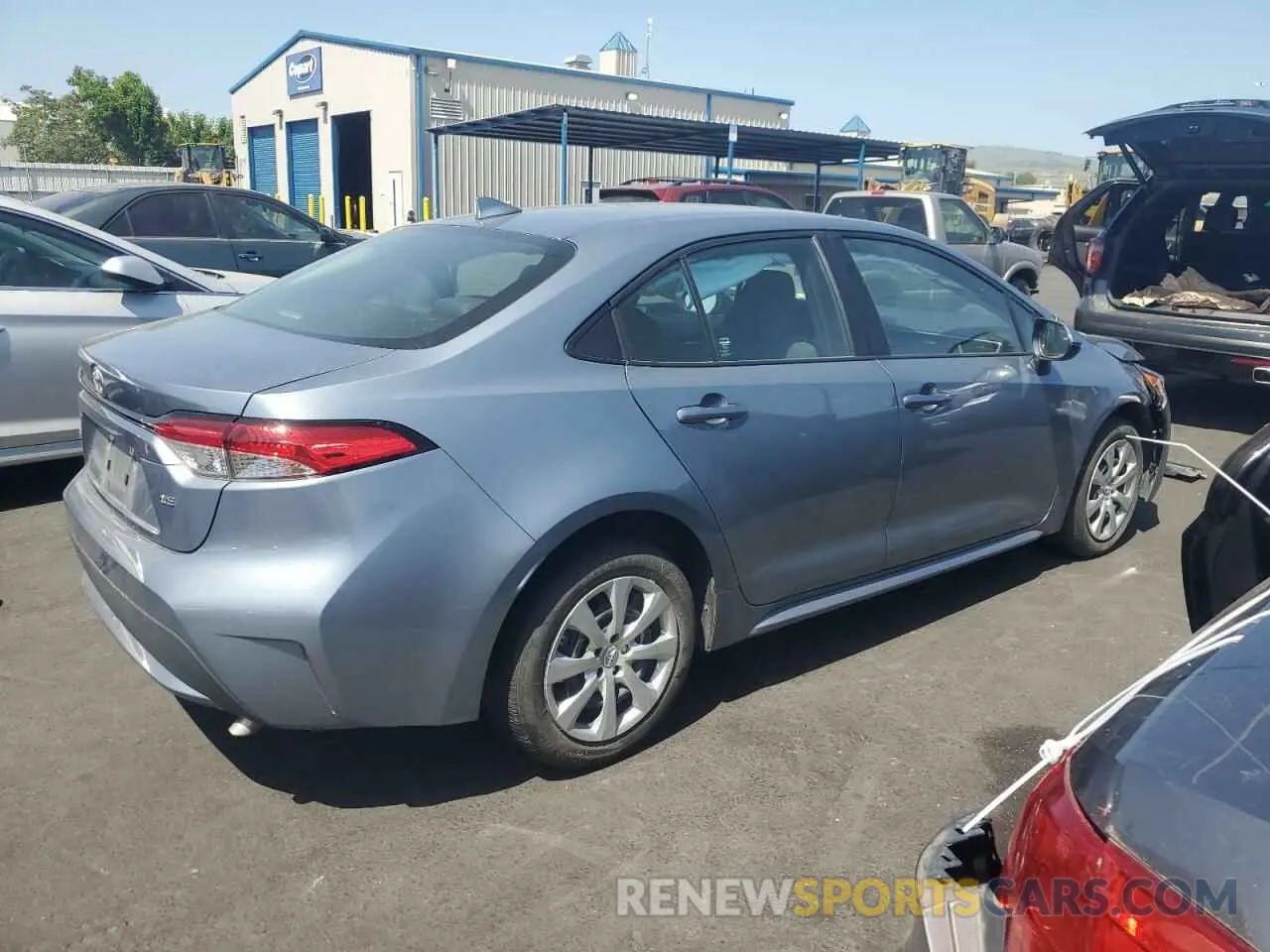 3 Photograph of a damaged car 5YFEPMAE3MP225351 TOYOTA COROLLA 2021