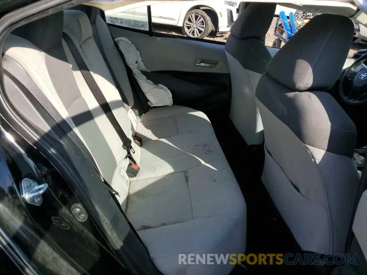 10 Photograph of a damaged car 5YFEPMAE3MP226810 TOYOTA COROLLA 2021
