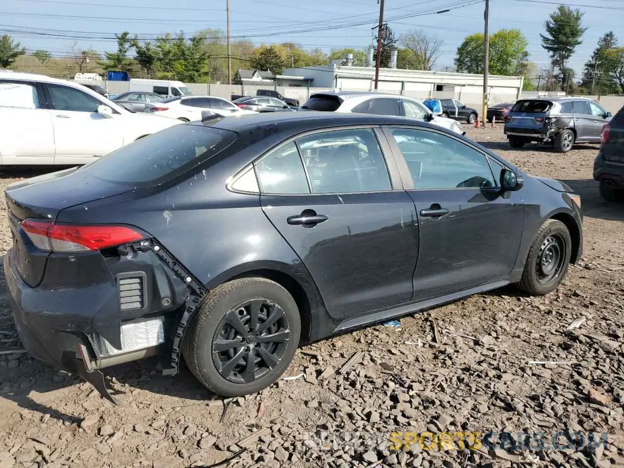 3 Photograph of a damaged car 5YFEPMAE3MP226810 TOYOTA COROLLA 2021