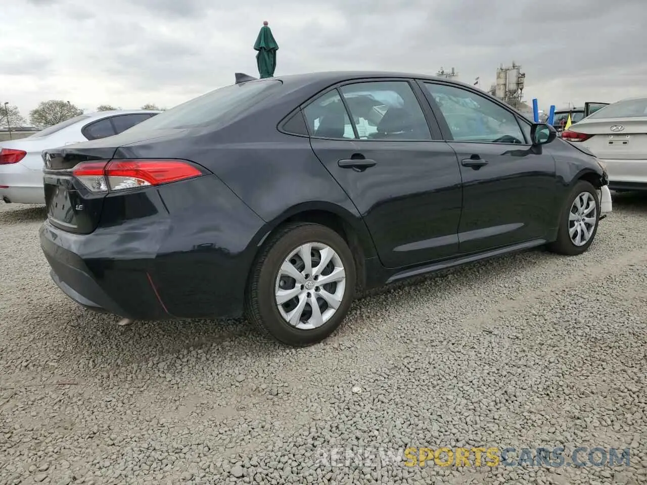 3 Photograph of a damaged car 5YFEPMAE3MP240383 TOYOTA COROLLA 2021