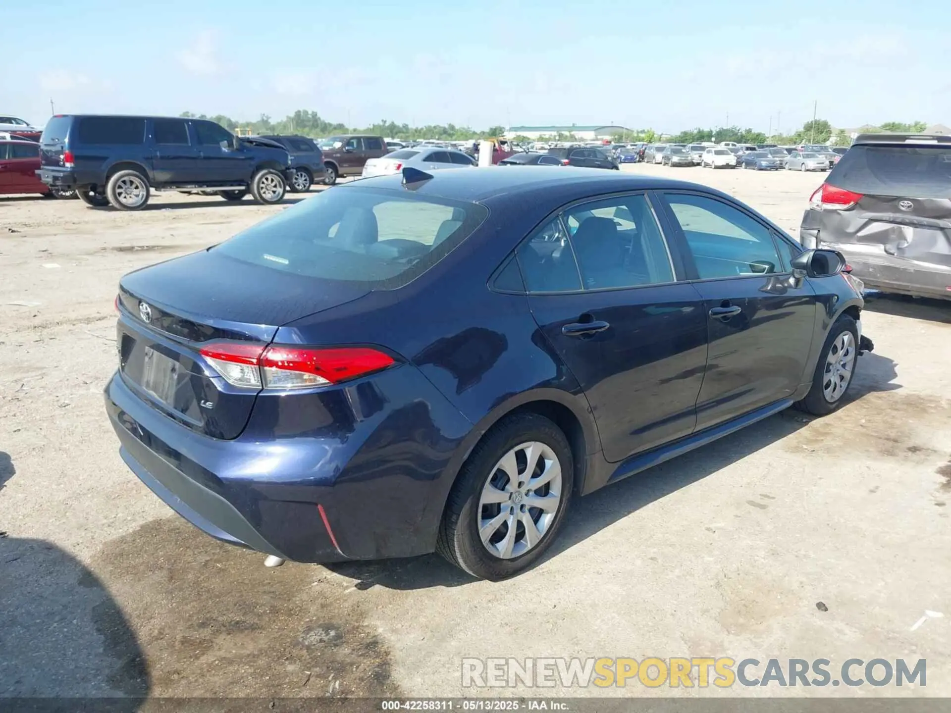 4 Photograph of a damaged car 5YFEPMAE3MP249018 TOYOTA COROLLA 2021
