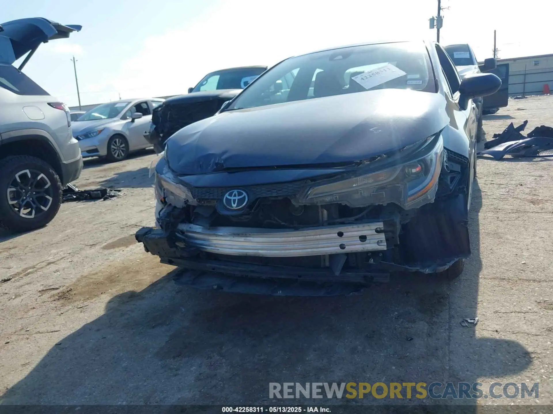 6 Photograph of a damaged car 5YFEPMAE3MP249018 TOYOTA COROLLA 2021