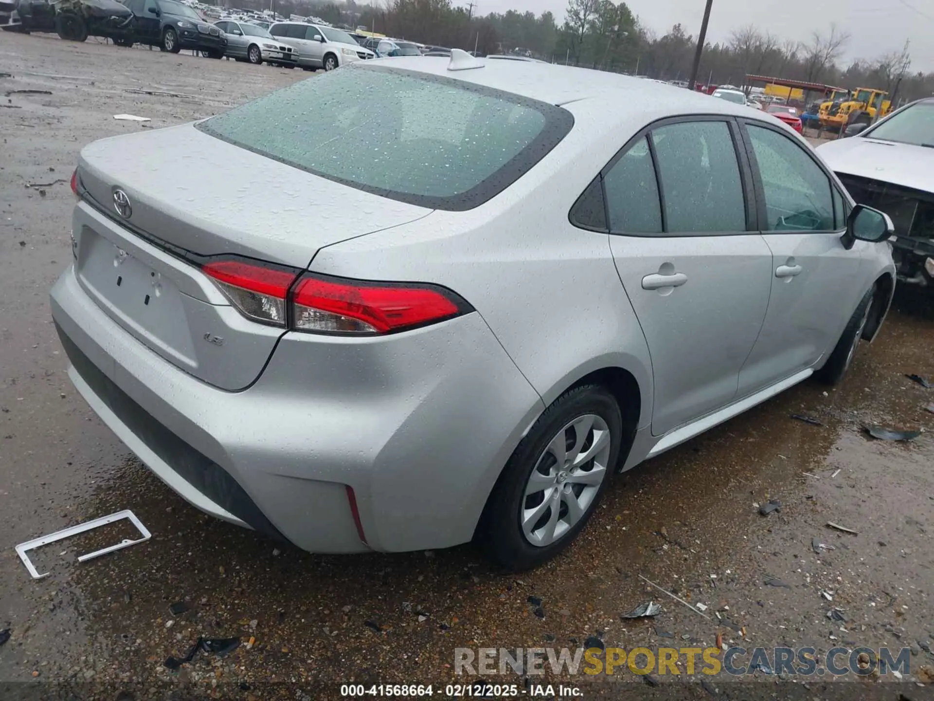 4 Photograph of a damaged car 5YFEPMAE3MP251903 TOYOTA COROLLA 2021