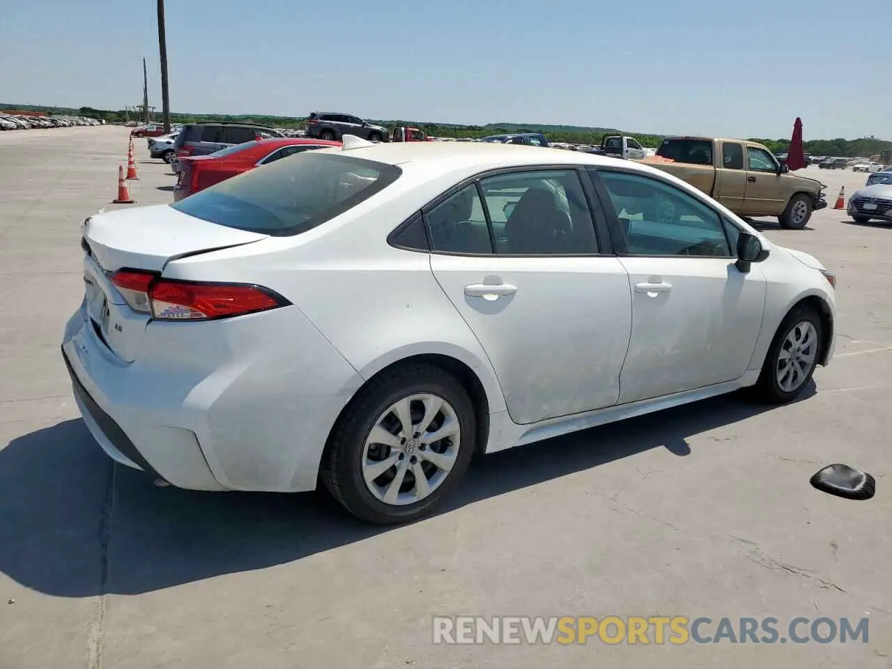 3 Photograph of a damaged car 5YFEPMAE3MP255921 TOYOTA COROLLA 2021