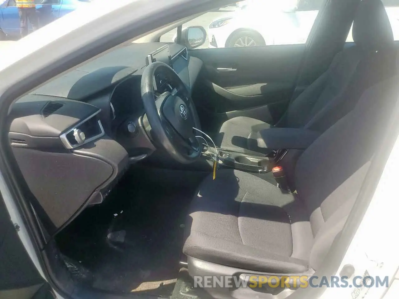 7 Photograph of a damaged car 5YFEPMAE3MP255921 TOYOTA COROLLA 2021