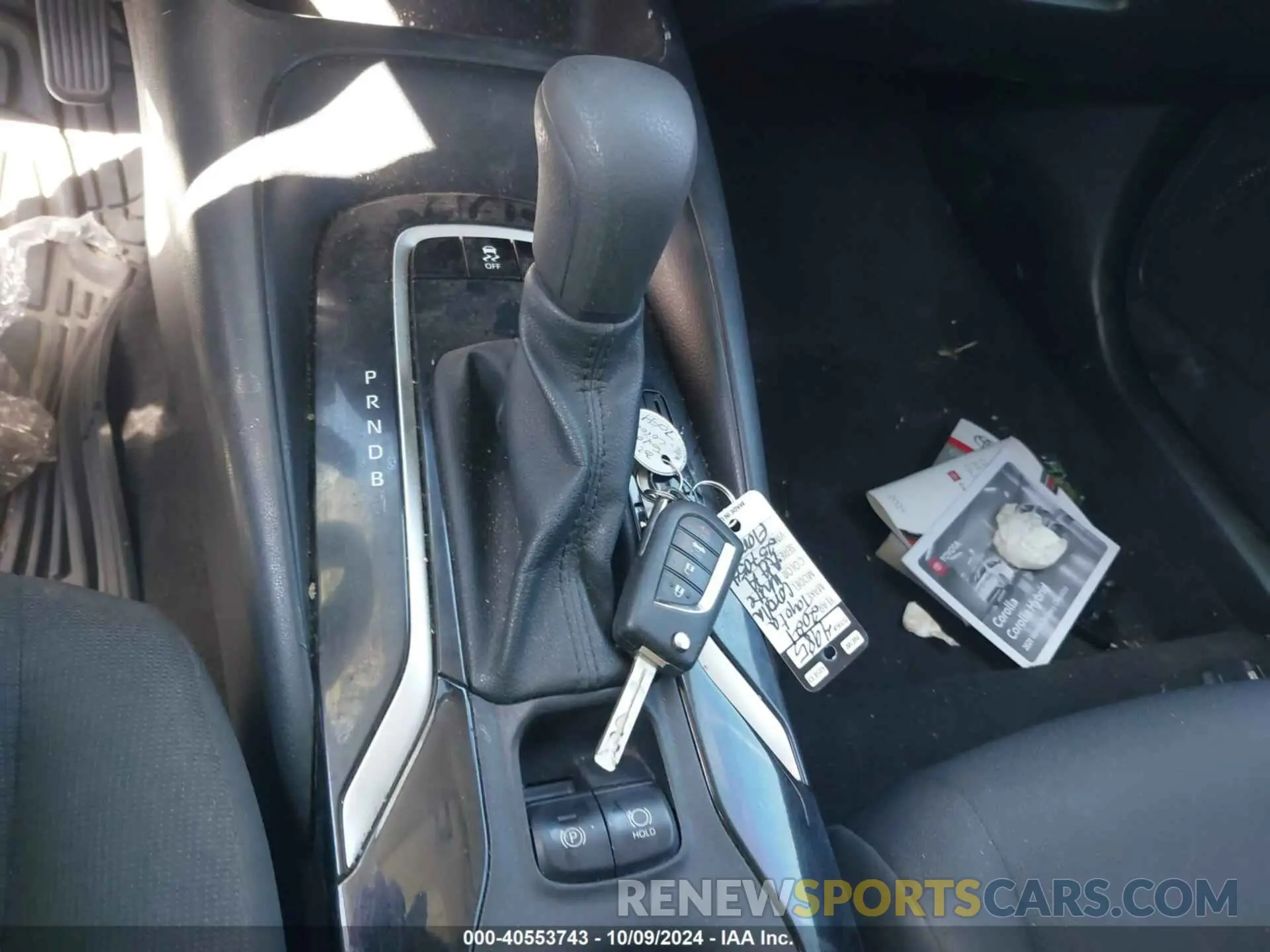 11 Photograph of a damaged car 5YFEPMAE3MP257054 TOYOTA COROLLA 2021