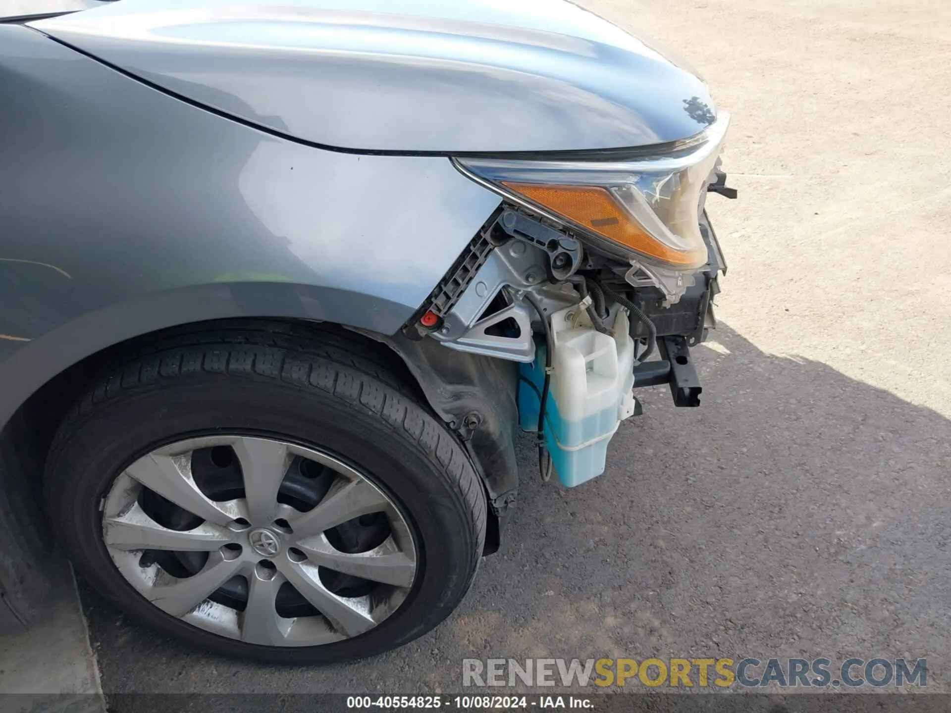 19 Photograph of a damaged car 5YFEPMAE3MP260570 TOYOTA COROLLA 2021