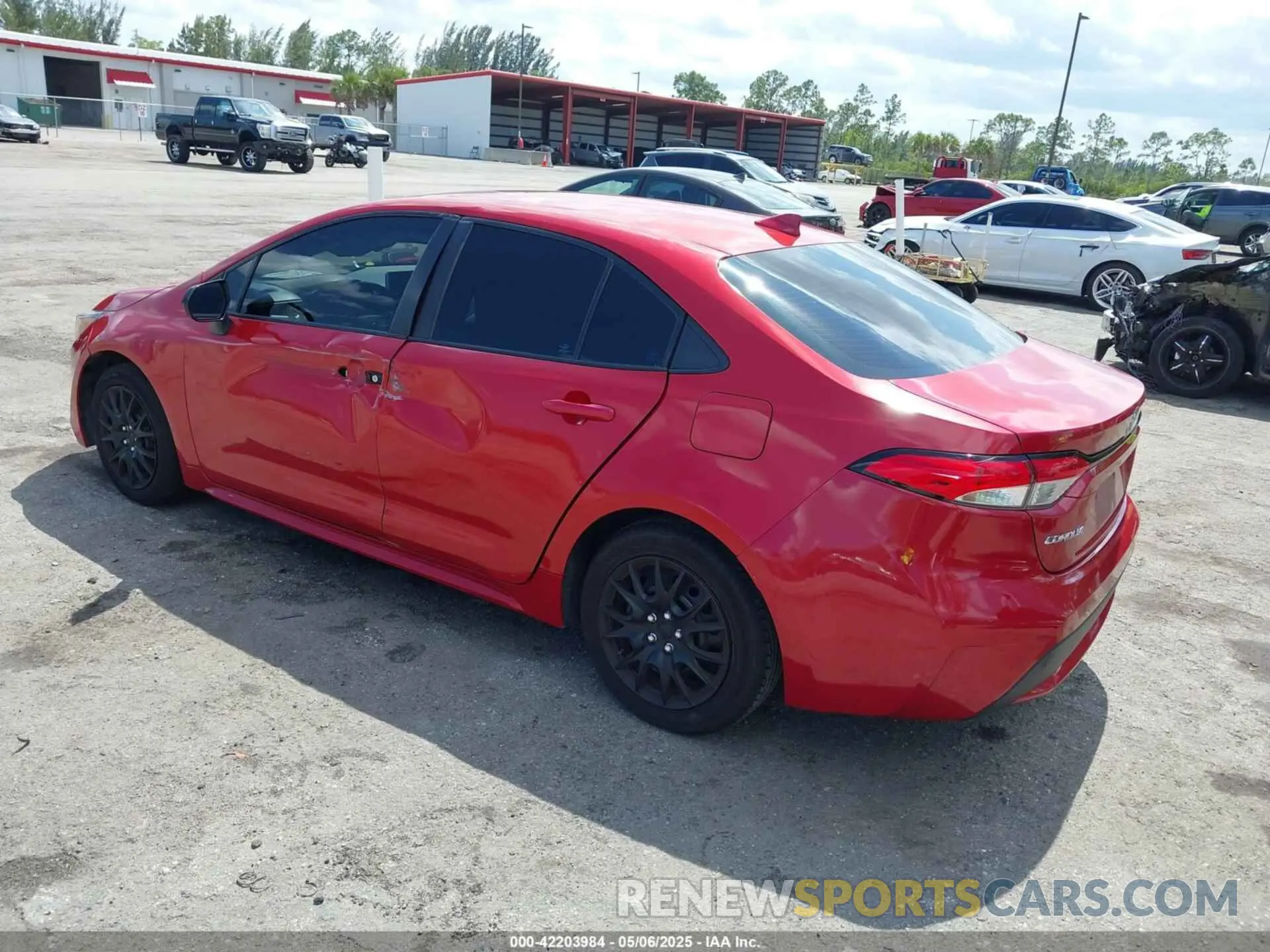 3 Photograph of a damaged car 5YFEPMAE3MP260682 TOYOTA COROLLA 2021