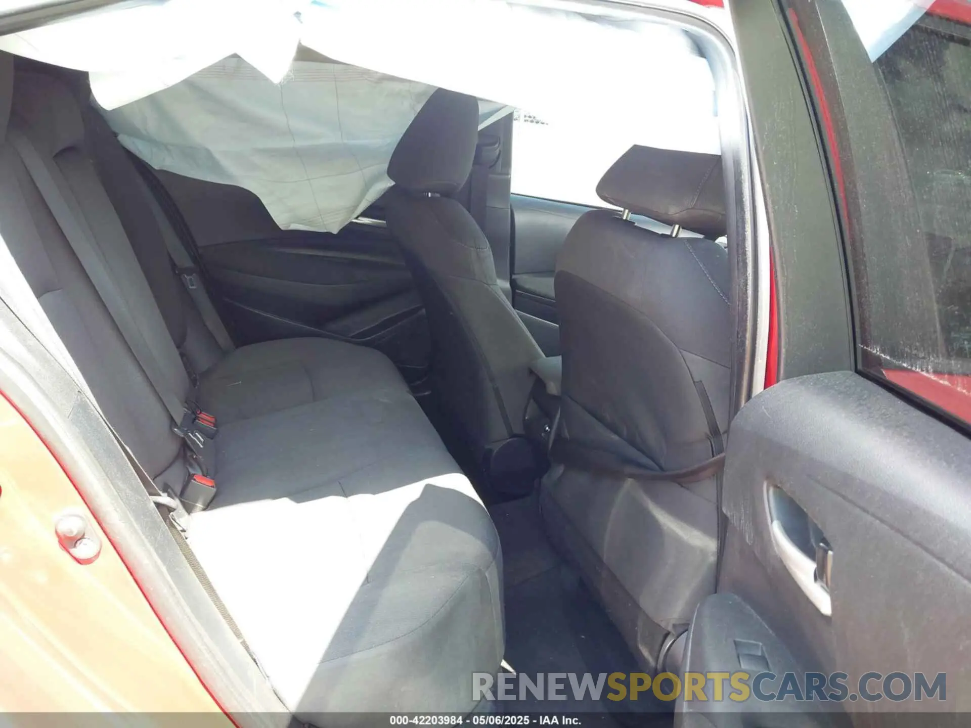 8 Photograph of a damaged car 5YFEPMAE3MP260682 TOYOTA COROLLA 2021