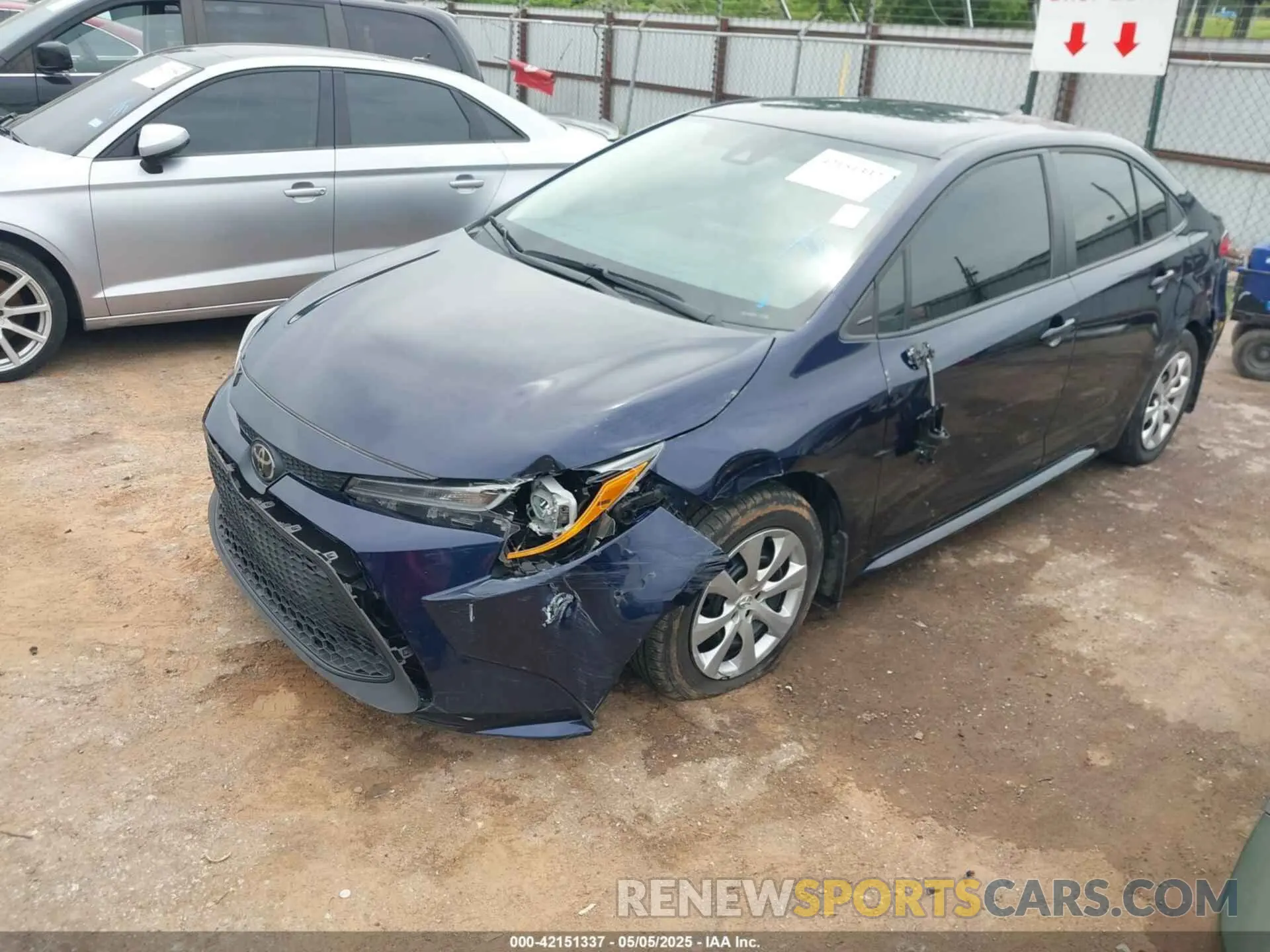 2 Фотография поврежденного автомобиля 5YFEPMAE3MP261136 TOYOTA COROLLA 2021