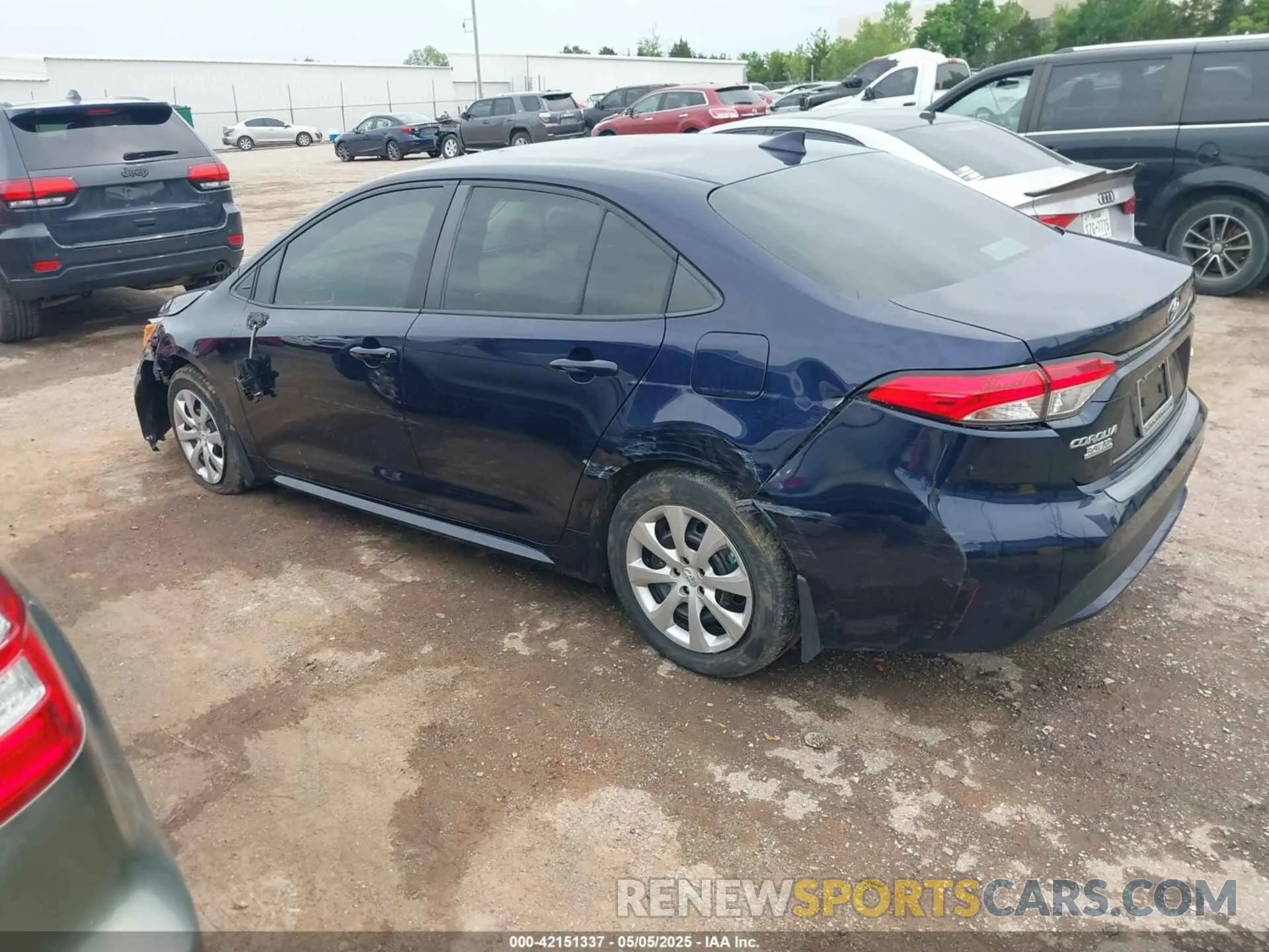 3 Фотография поврежденного автомобиля 5YFEPMAE3MP261136 TOYOTA COROLLA 2021