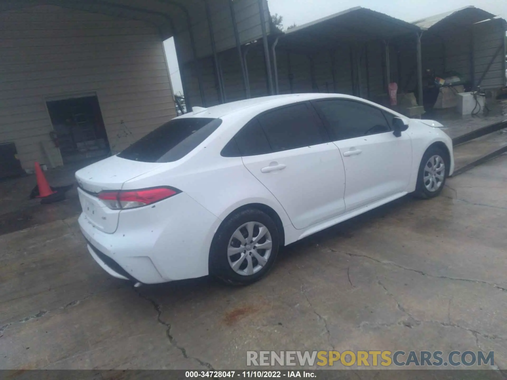 4 Photograph of a damaged car 5YFEPMAE3MP266756 TOYOTA COROLLA 2021