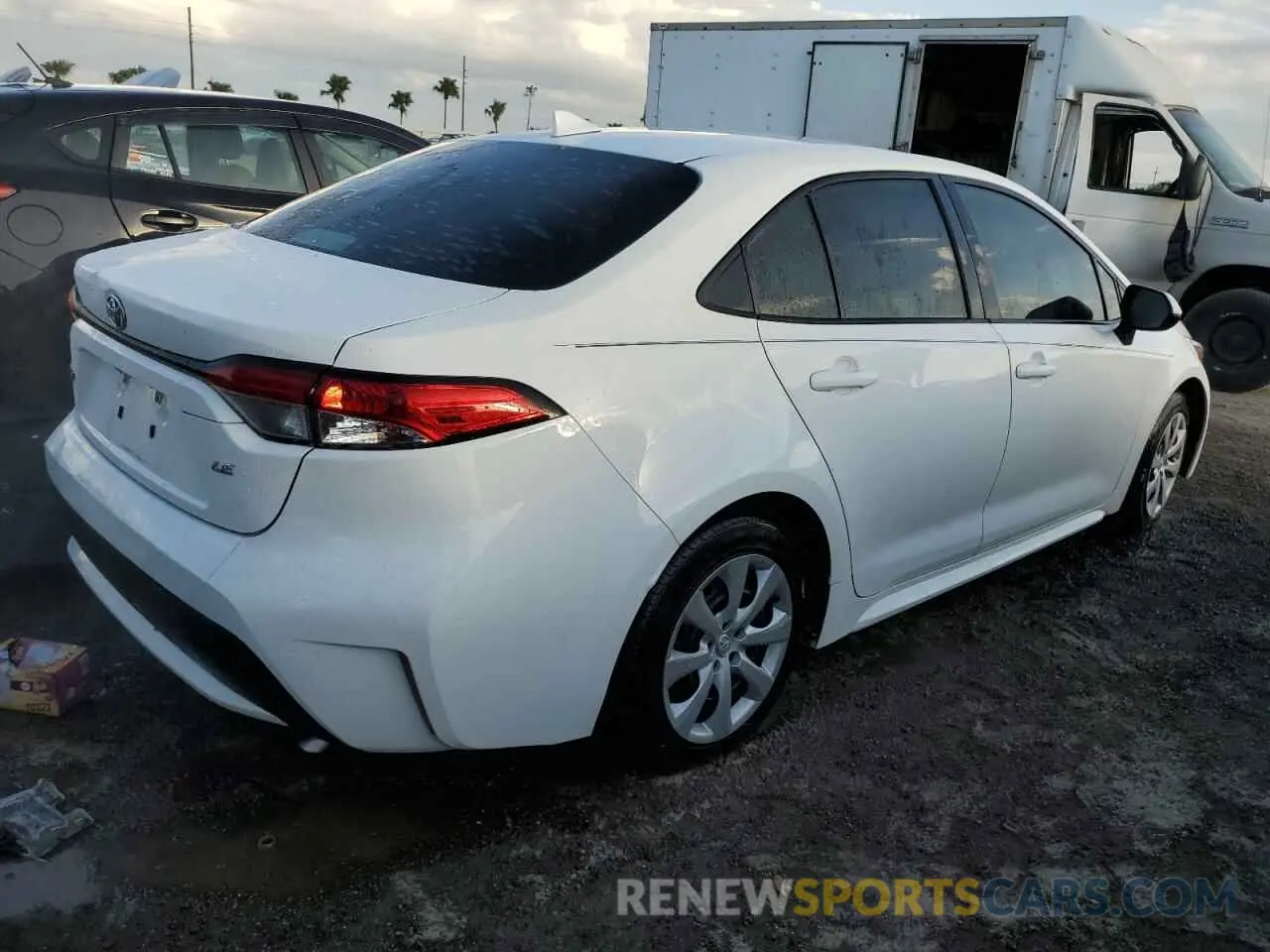 3 Photograph of a damaged car 5YFEPMAE4MP152894 TOYOTA COROLLA 2021