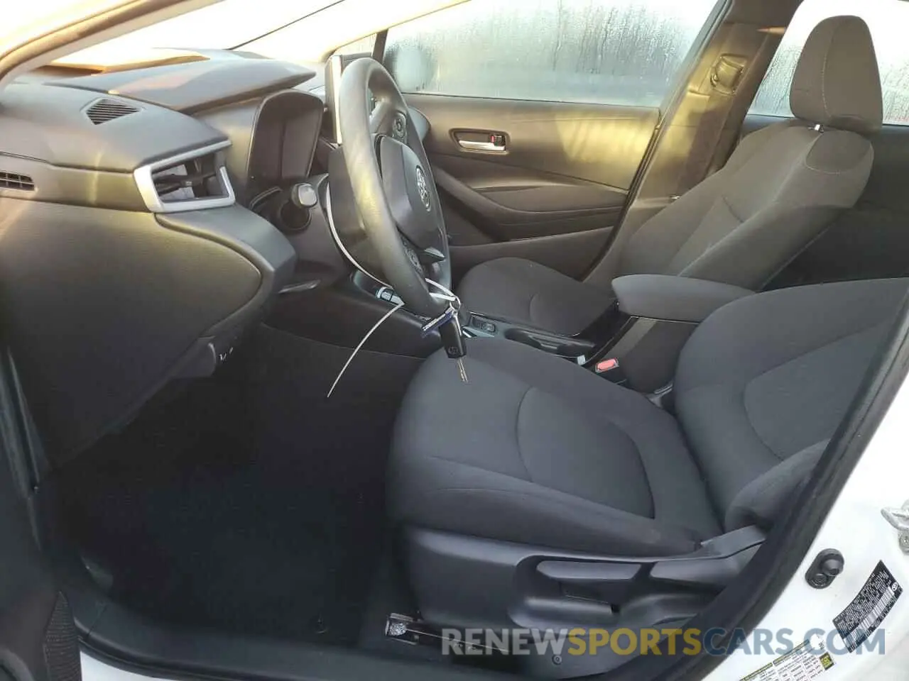 7 Photograph of a damaged car 5YFEPMAE4MP152894 TOYOTA COROLLA 2021