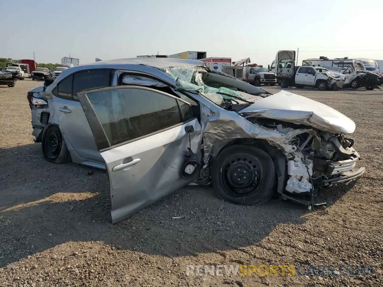 4 Photograph of a damaged car 5YFEPMAE4MP158470 TOYOTA COROLLA 2021