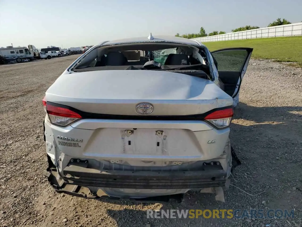6 Photograph of a damaged car 5YFEPMAE4MP158470 TOYOTA COROLLA 2021