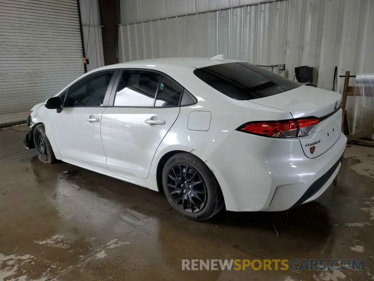 2 Photograph of a damaged car 5YFEPMAE4MP225410 TOYOTA COROLLA 2021