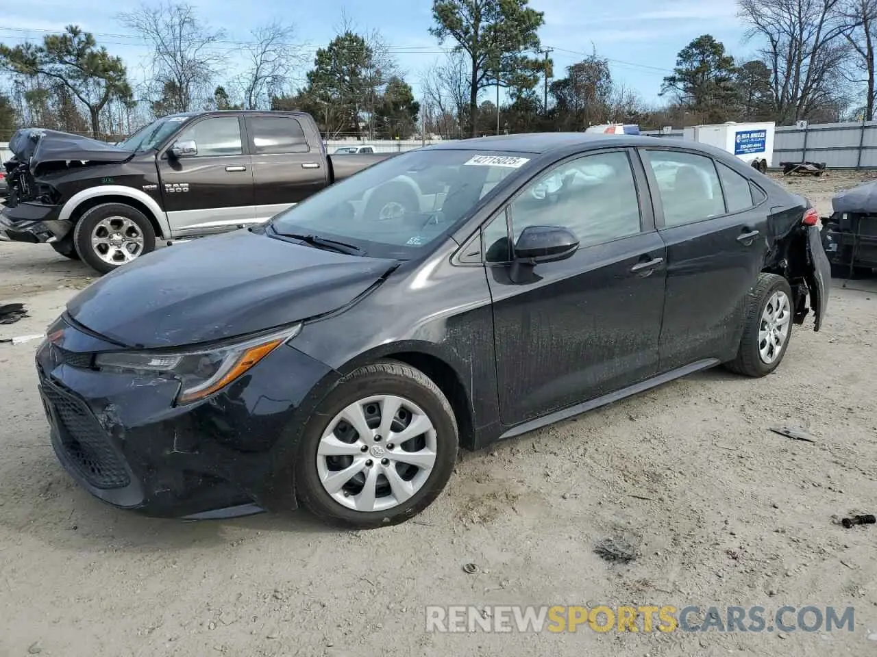 1 Photograph of a damaged car 5YFEPMAE4MP229697 TOYOTA COROLLA 2021
