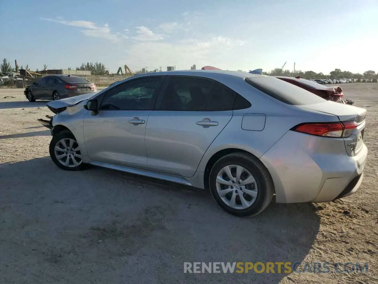 2 Фотография поврежденного автомобиля 5YFEPMAE5MP151298 TOYOTA COROLLA 2021