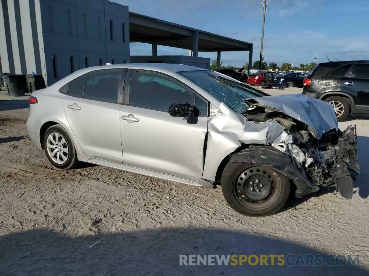 4 Фотография поврежденного автомобиля 5YFEPMAE5MP151298 TOYOTA COROLLA 2021