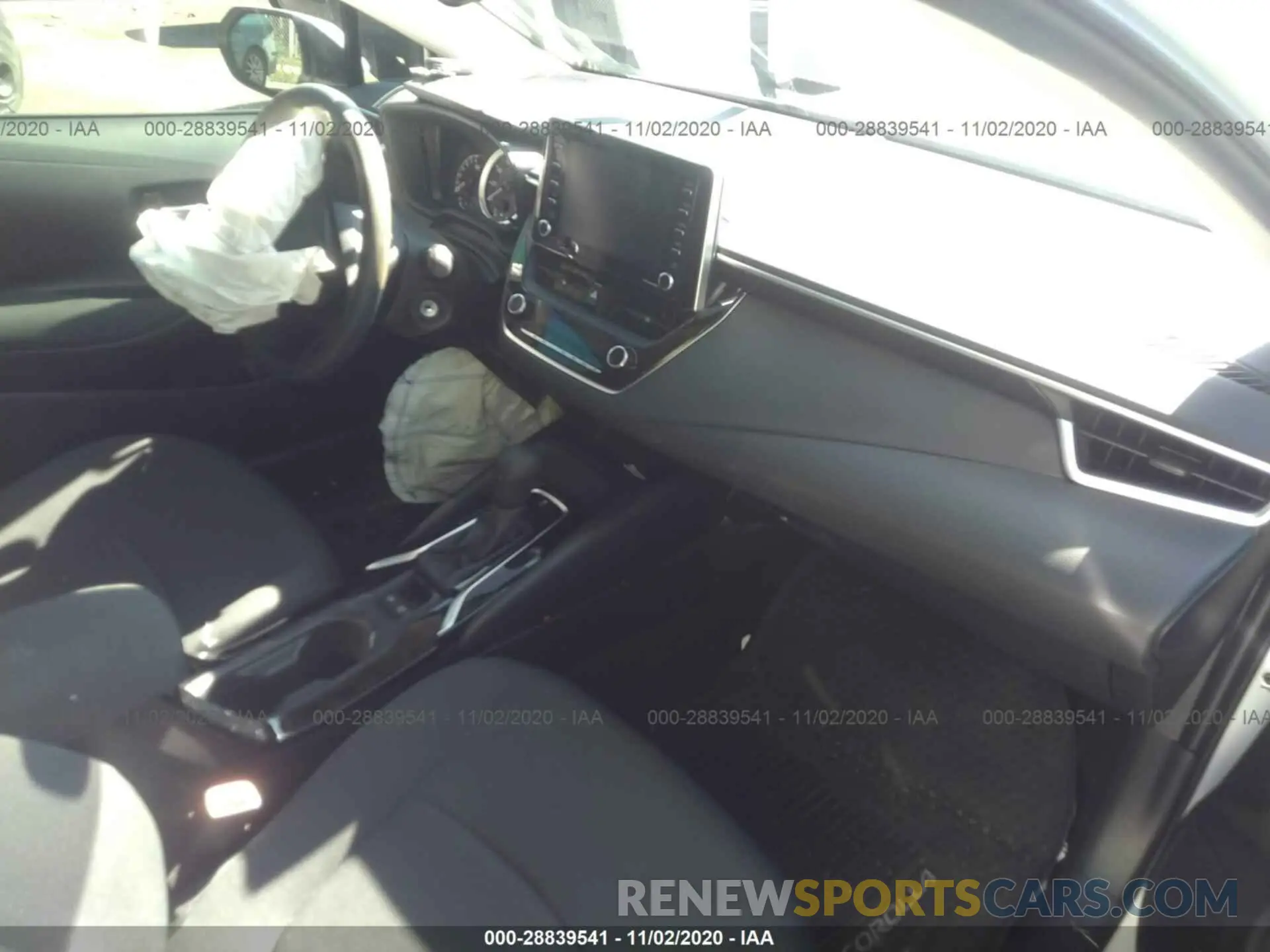 5 Photograph of a damaged car 5YFEPMAE5MP152547 TOYOTA COROLLA 2021