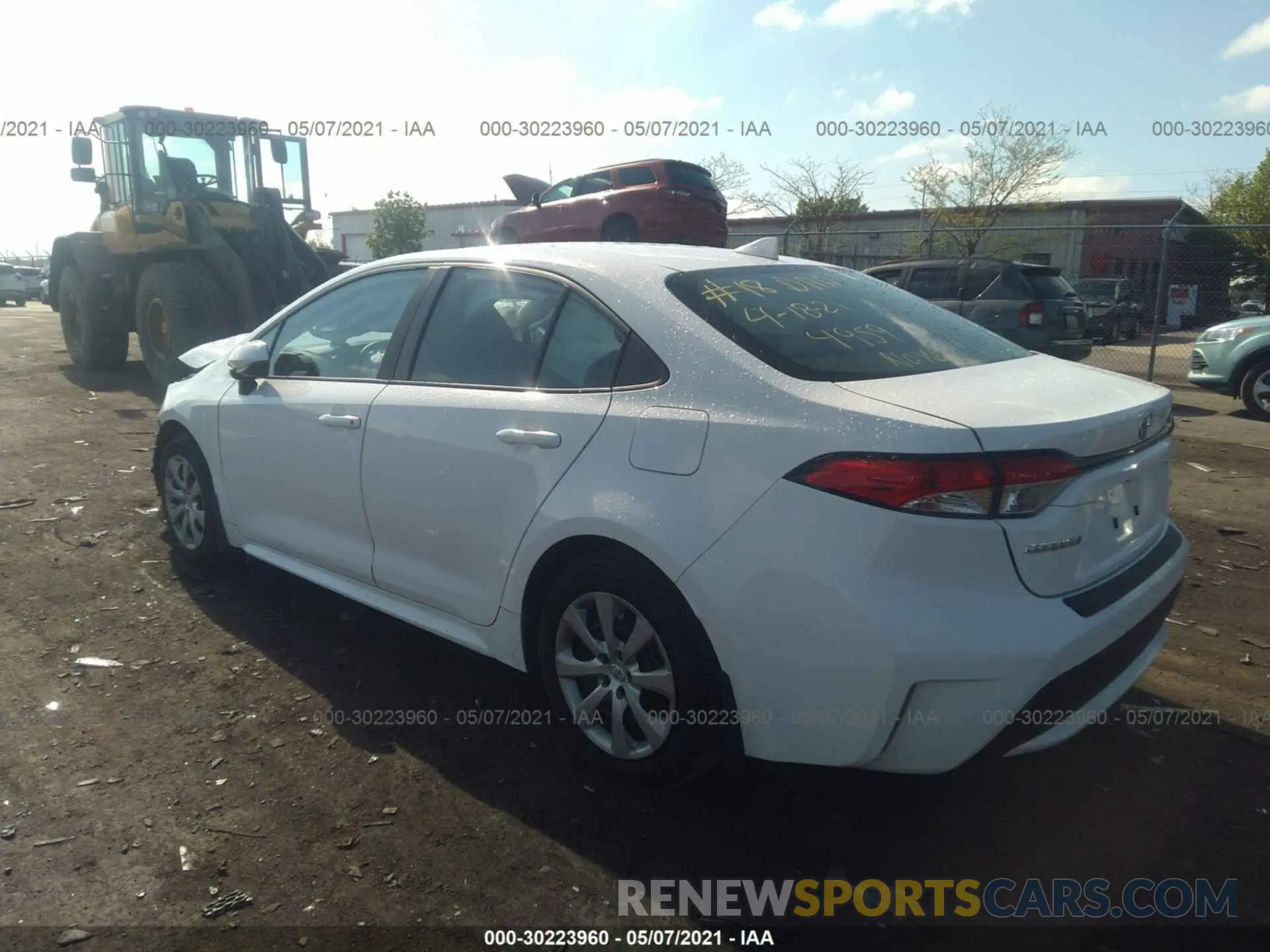 3 Photograph of a damaged car 5YFEPMAE5MP154959 TOYOTA COROLLA 2021