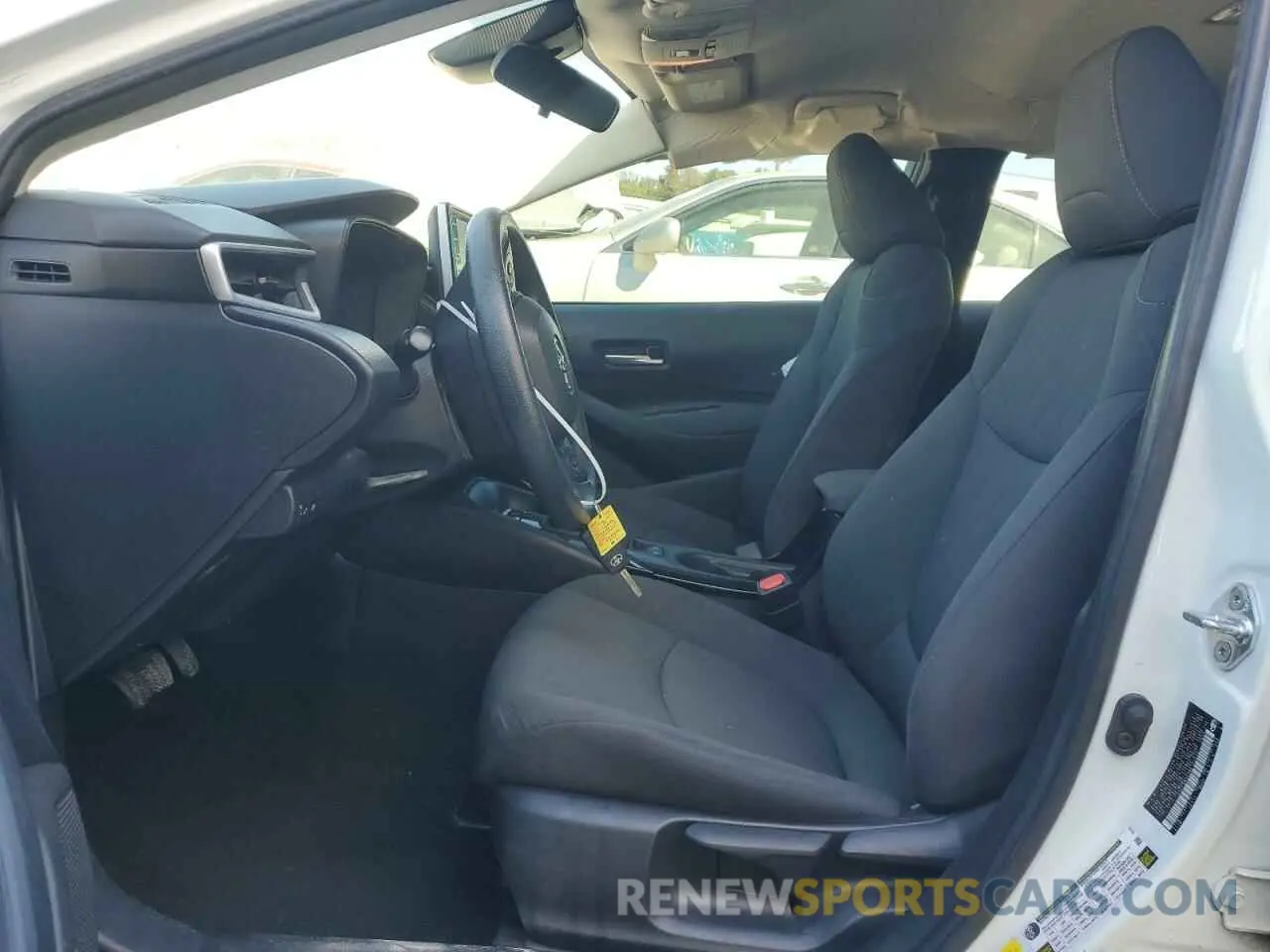 7 Photograph of a damaged car 5YFEPMAE5MP155822 TOYOTA COROLLA 2021