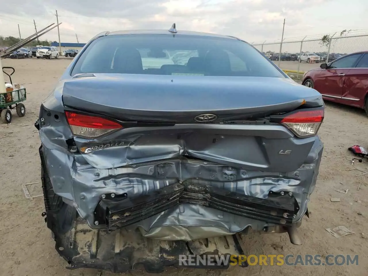 6 Photograph of a damaged car 5YFEPMAE5MP164830 TOYOTA COROLLA 2021