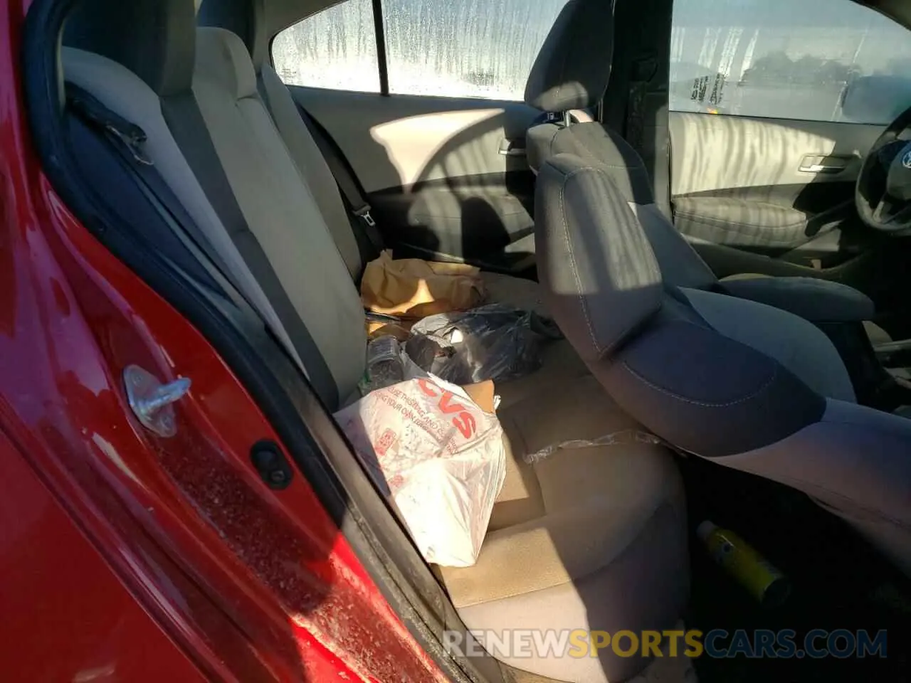 10 Photograph of a damaged car 5YFEPMAE5MP165170 TOYOTA COROLLA 2021