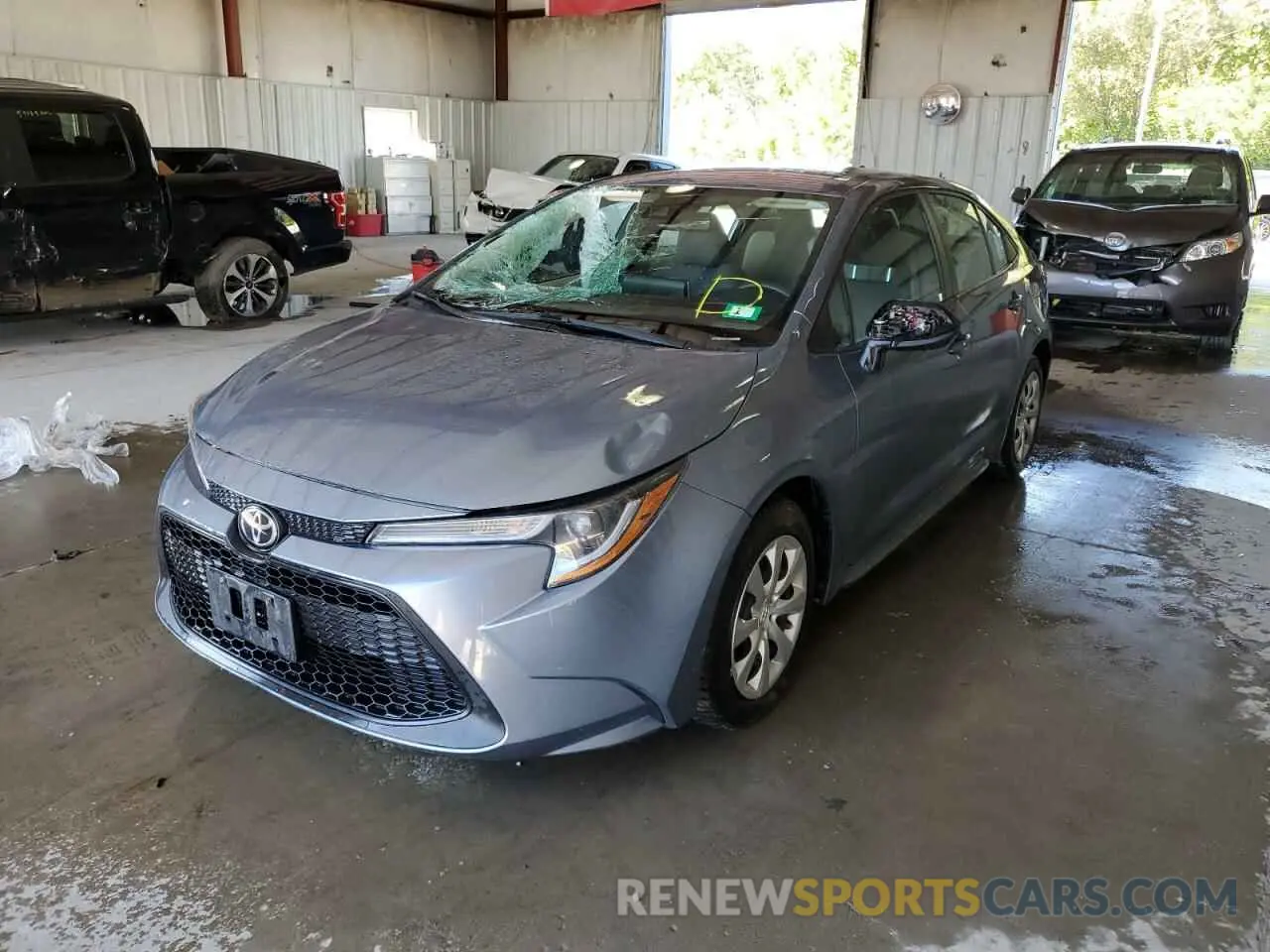 2 Photograph of a damaged car 5YFEPMAE5MP166805 TOYOTA COROLLA 2021