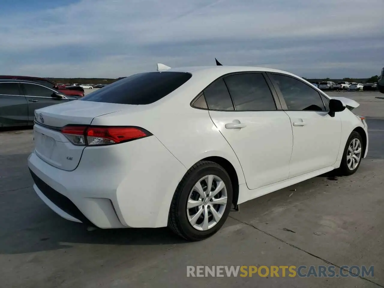 3 Photograph of a damaged car 5YFEPMAE5MP216280 TOYOTA COROLLA 2021