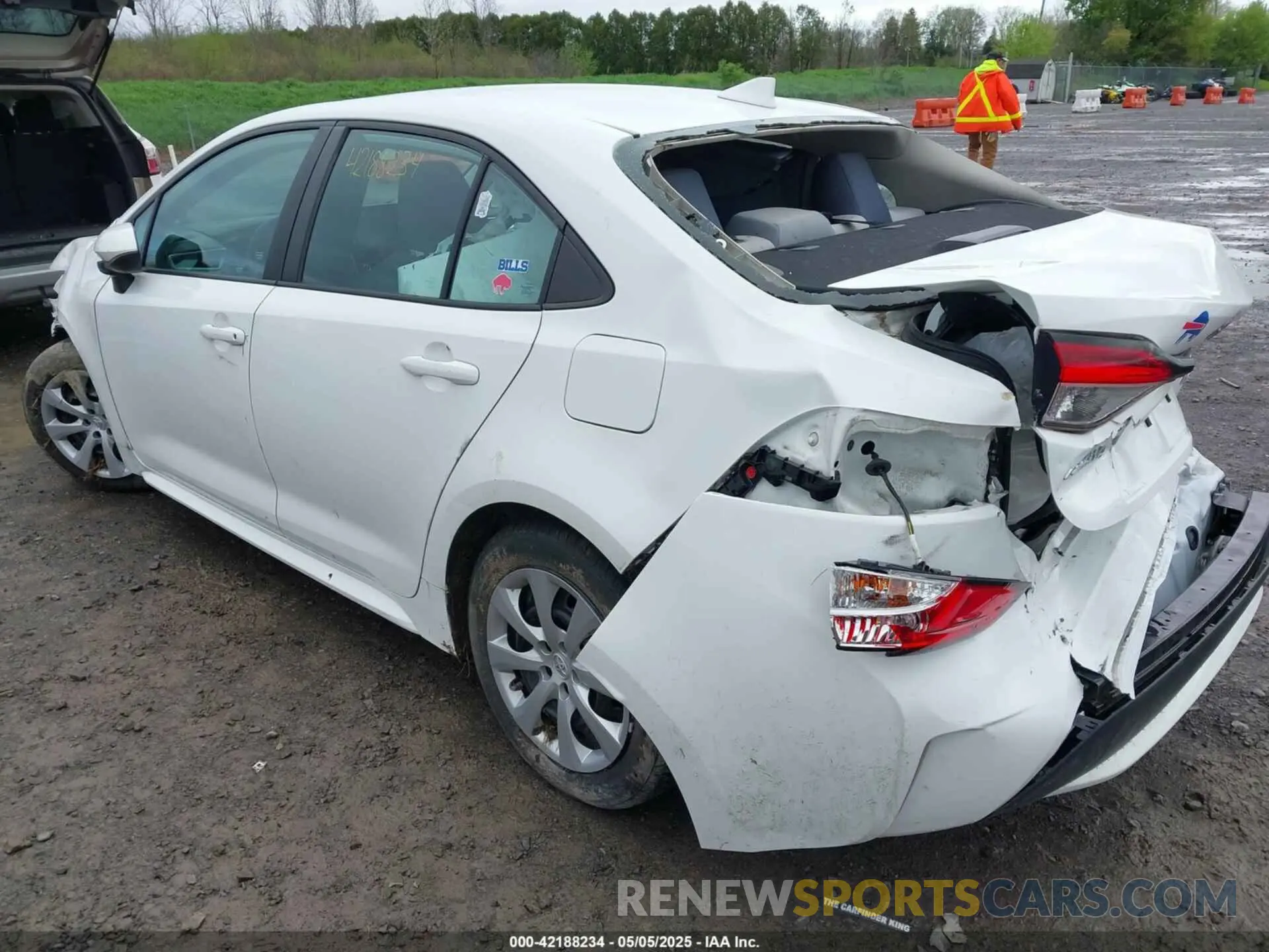 3 Фотография поврежденного автомобиля 5YFEPMAE5MP216327 TOYOTA COROLLA 2021