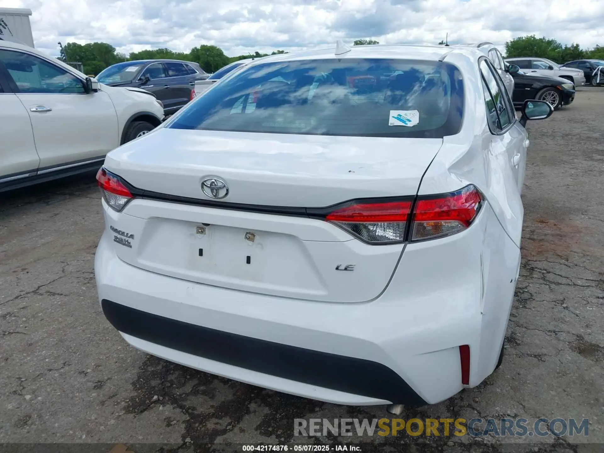 16 Photograph of a damaged car 5YFEPMAE5MP236187 TOYOTA COROLLA 2021