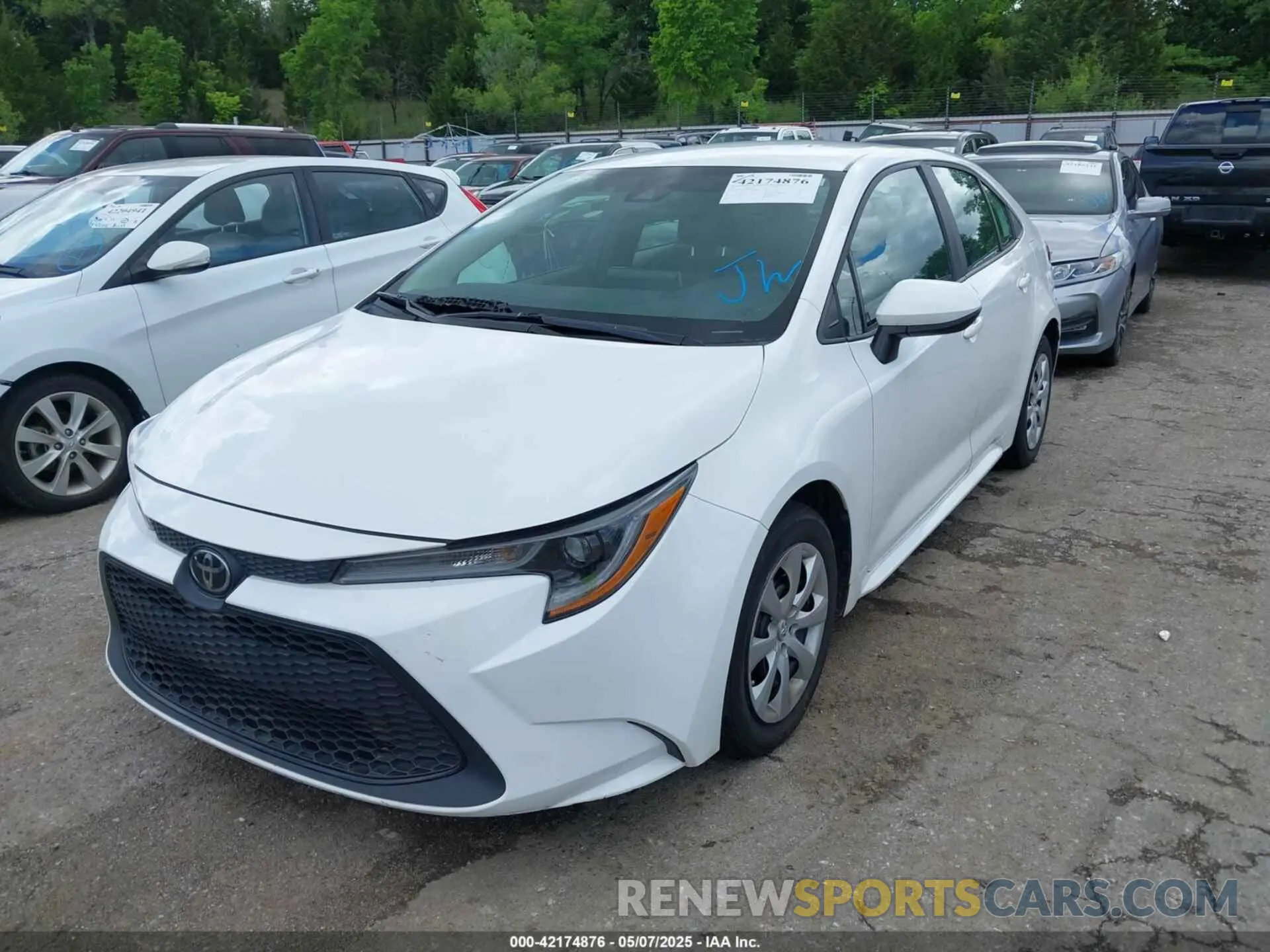 2 Photograph of a damaged car 5YFEPMAE5MP236187 TOYOTA COROLLA 2021